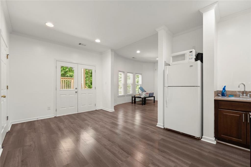 3552 Crown Peak Court