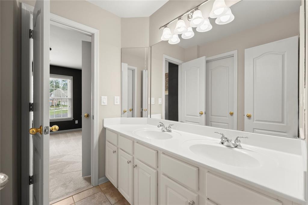 3552 Crown Peak Court