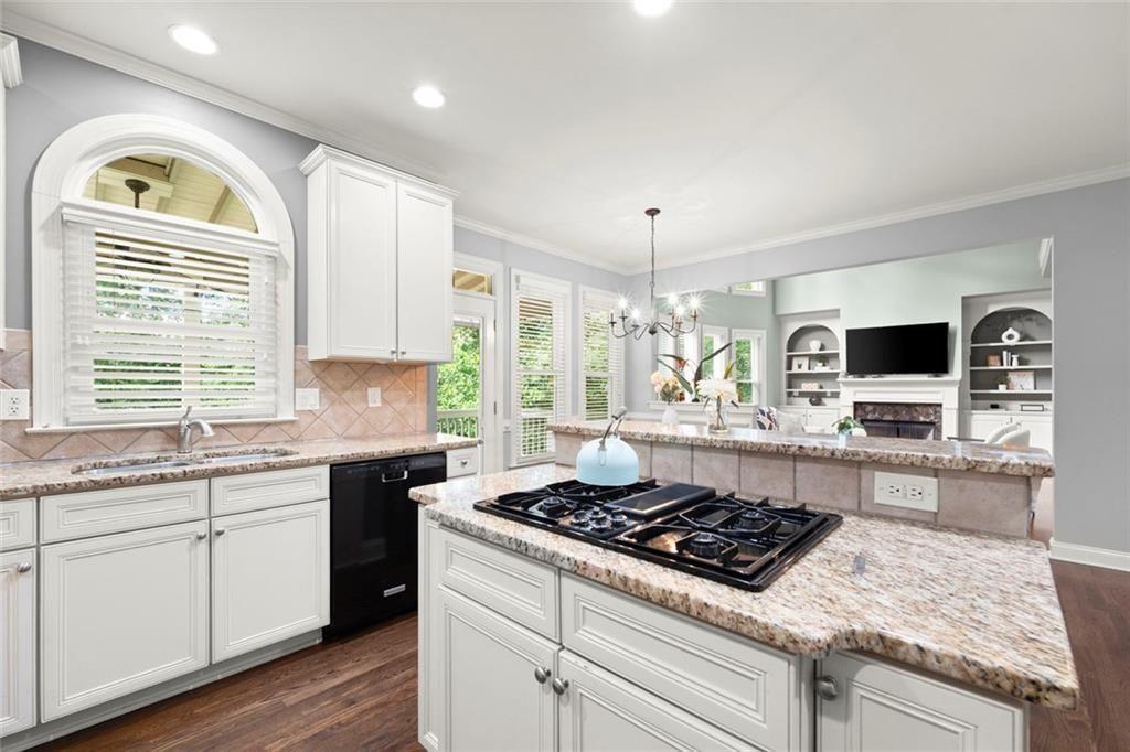 3552 Crown Peak Court
