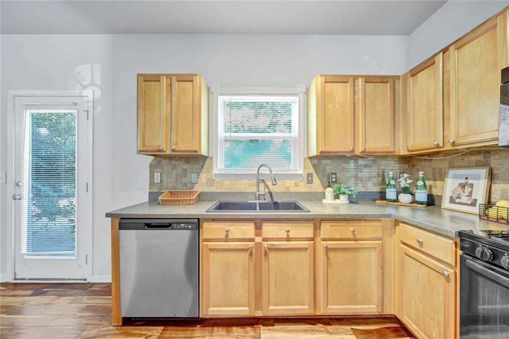 955 Pebble Creek Trail