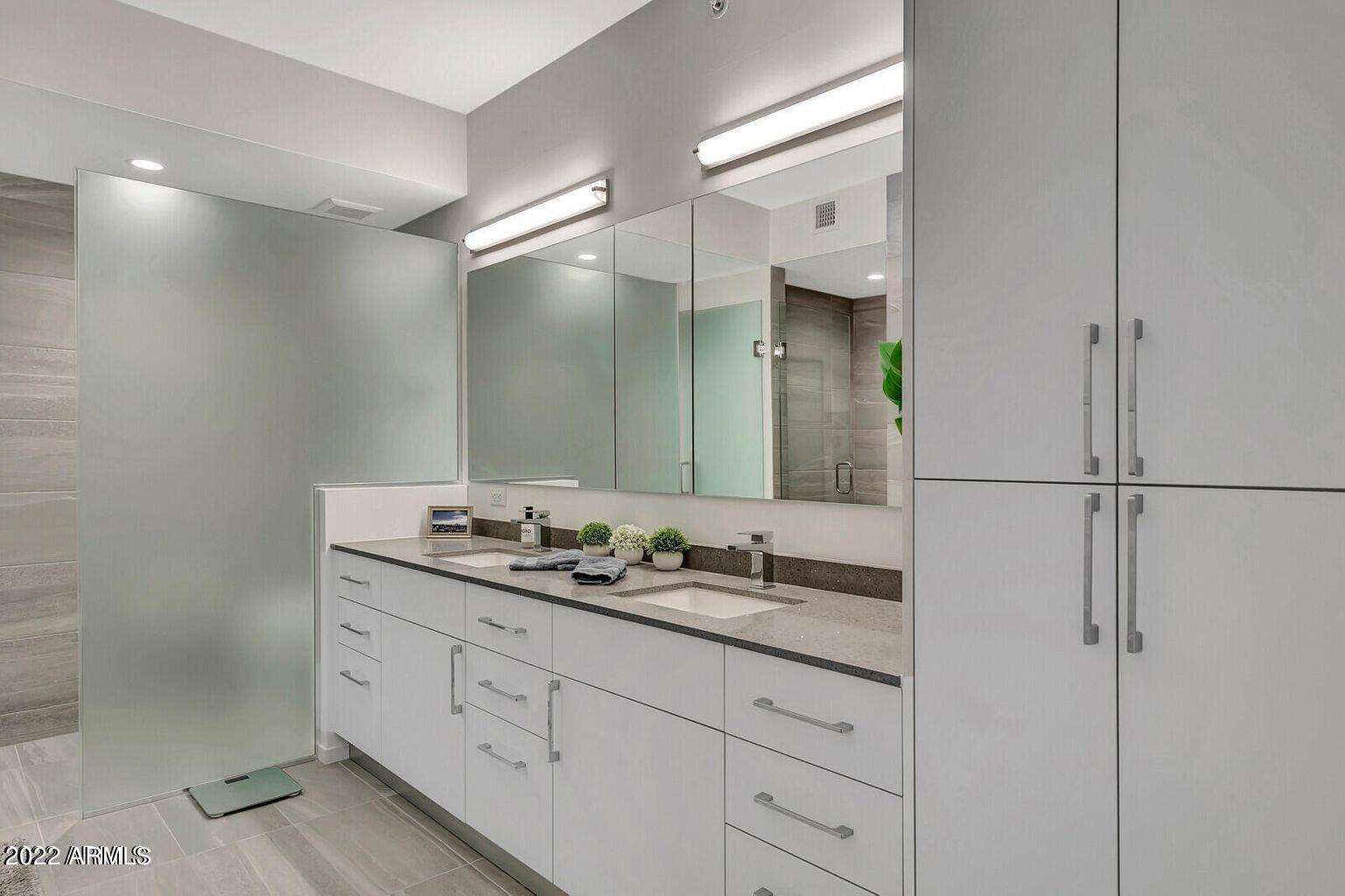 7180 E KIERLAND Boulevard # 208