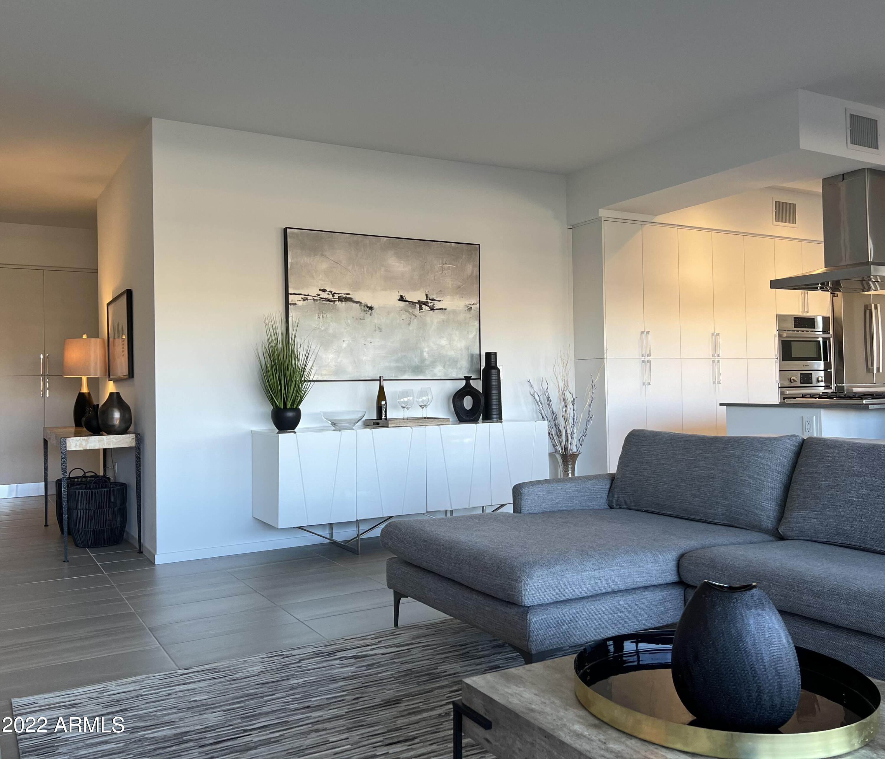 7180 E KIERLAND Boulevard # 208