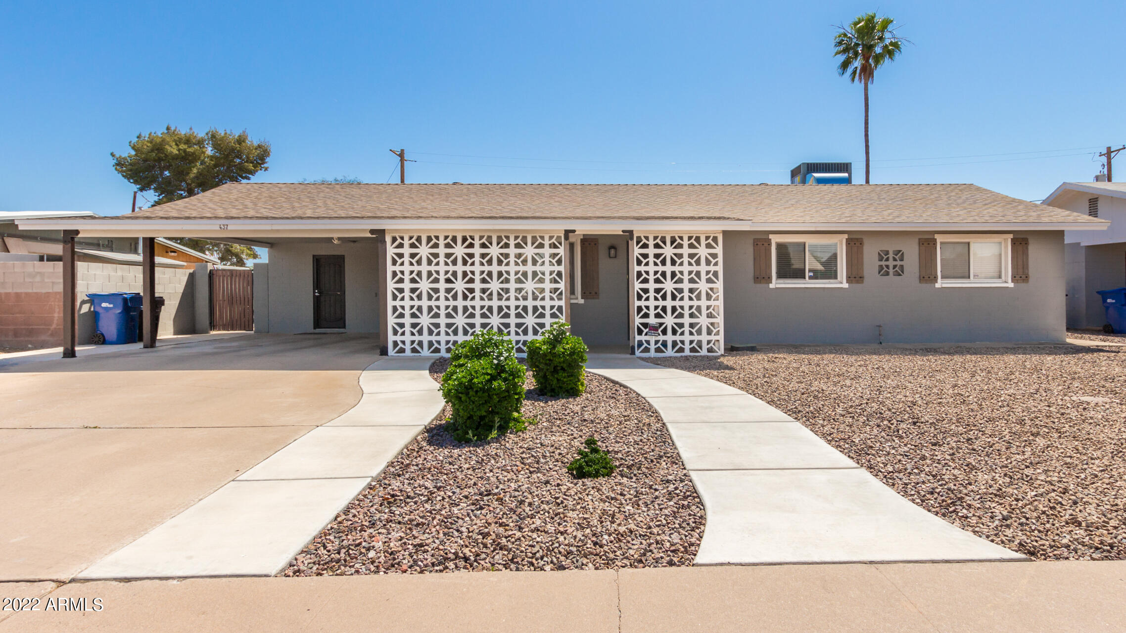 437 N SAGUARO --