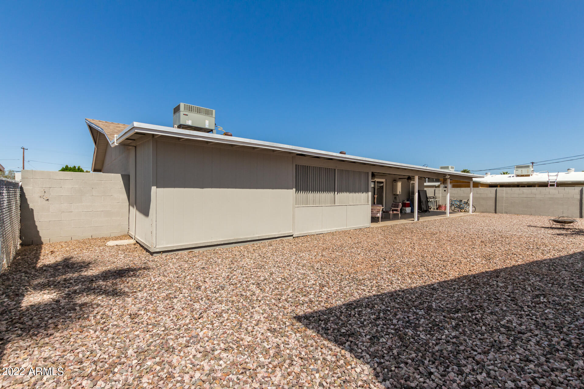 437 N SAGUARO --