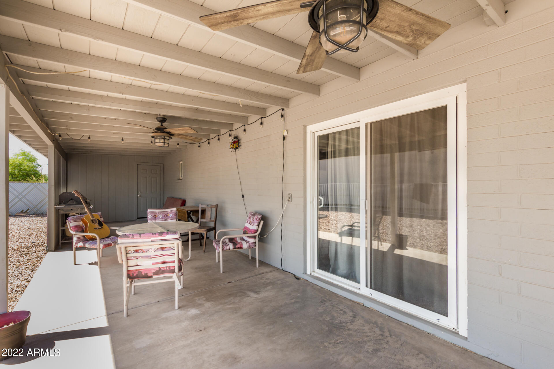 437 N SAGUARO --