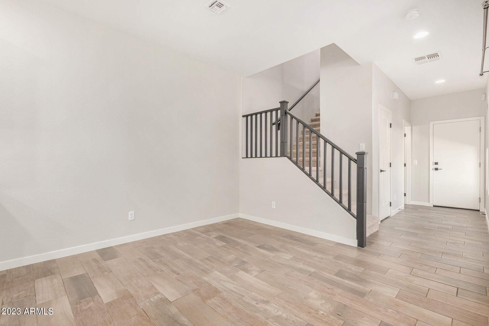 2717 S Santa Rita --