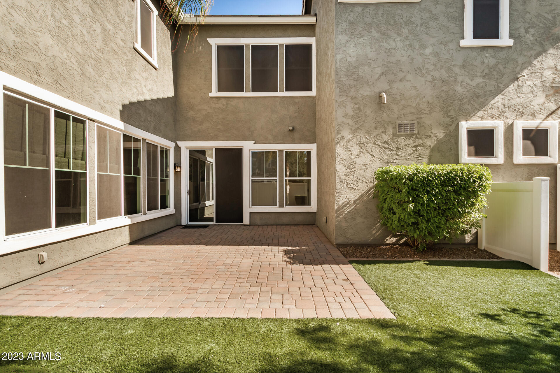 2717 S Santa Rita --