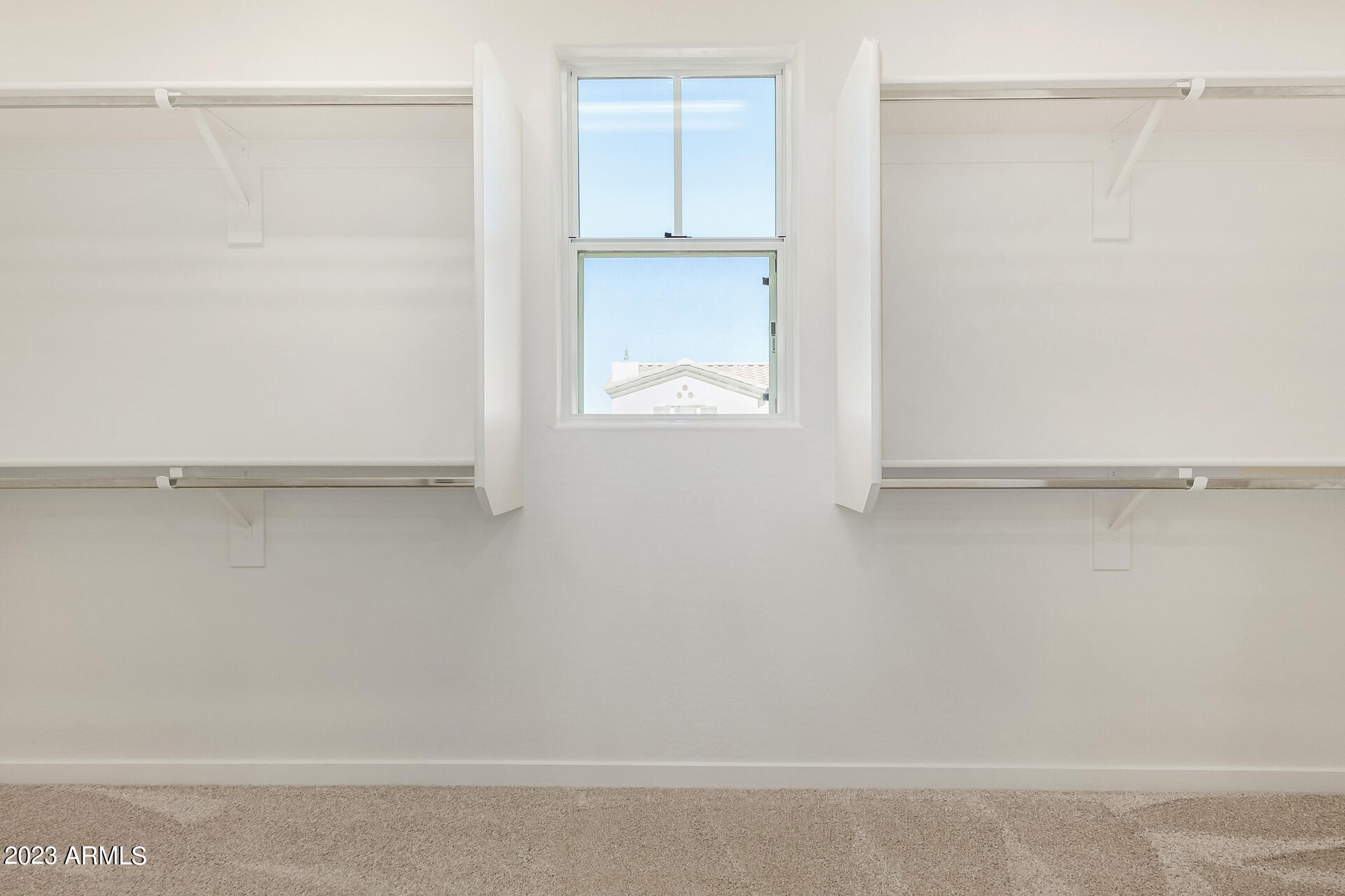 2717 S Santa Rita --