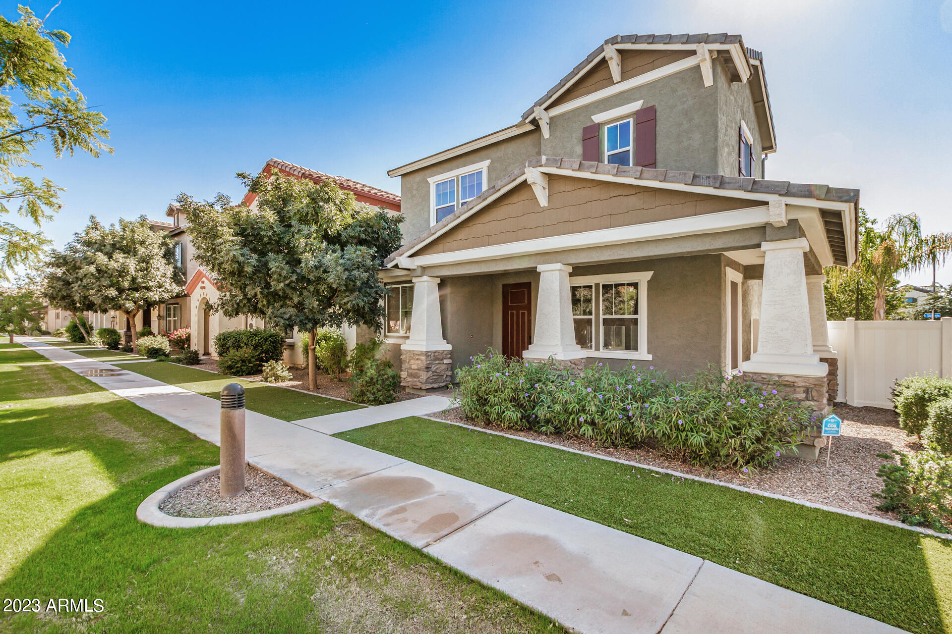 2717 S Santa Rita --