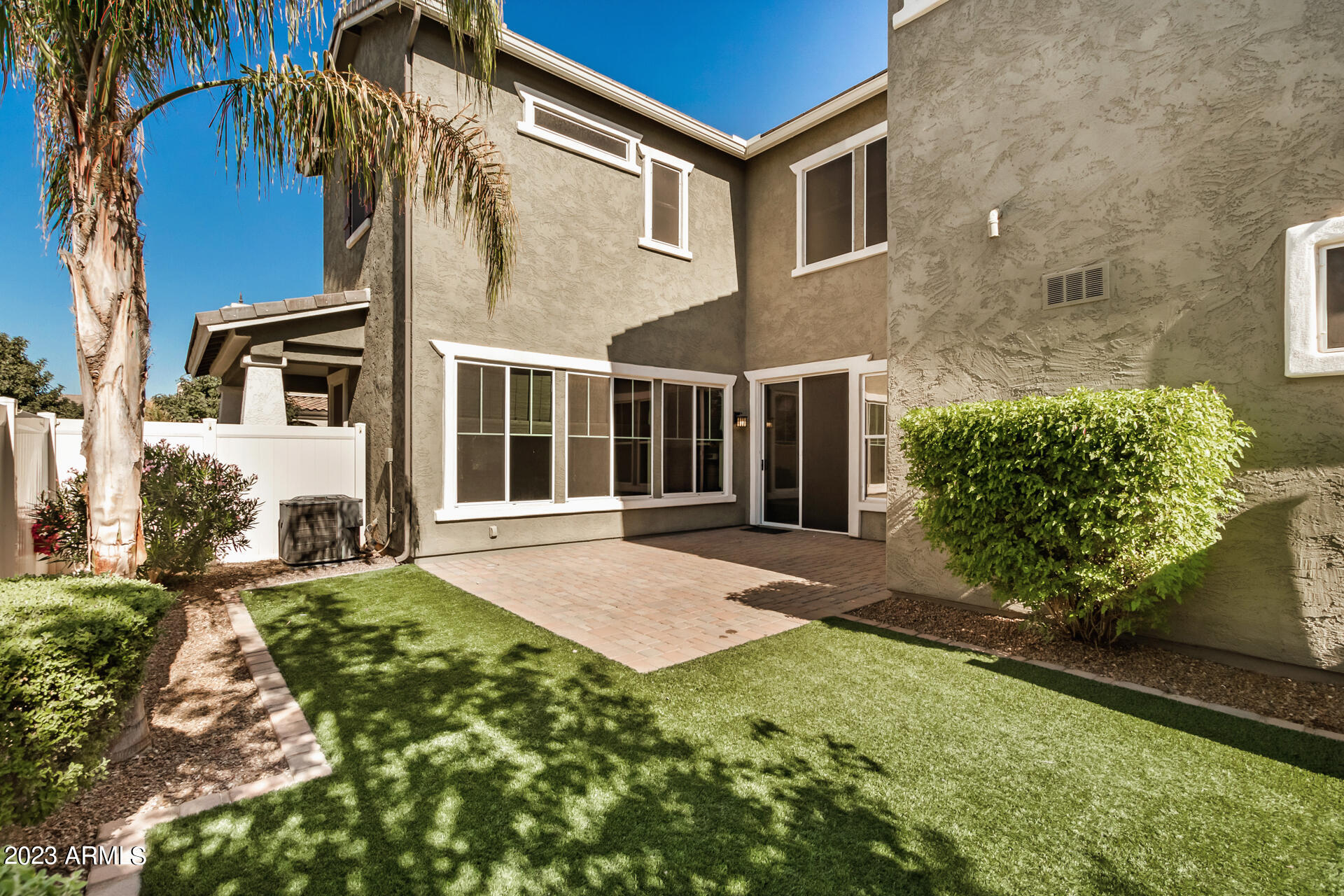 2717 S Santa Rita --