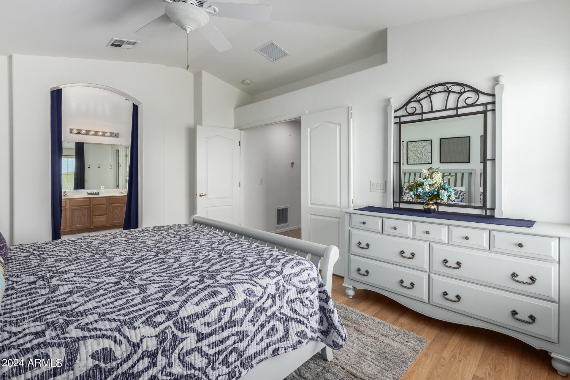 3959 E POLLACK Street