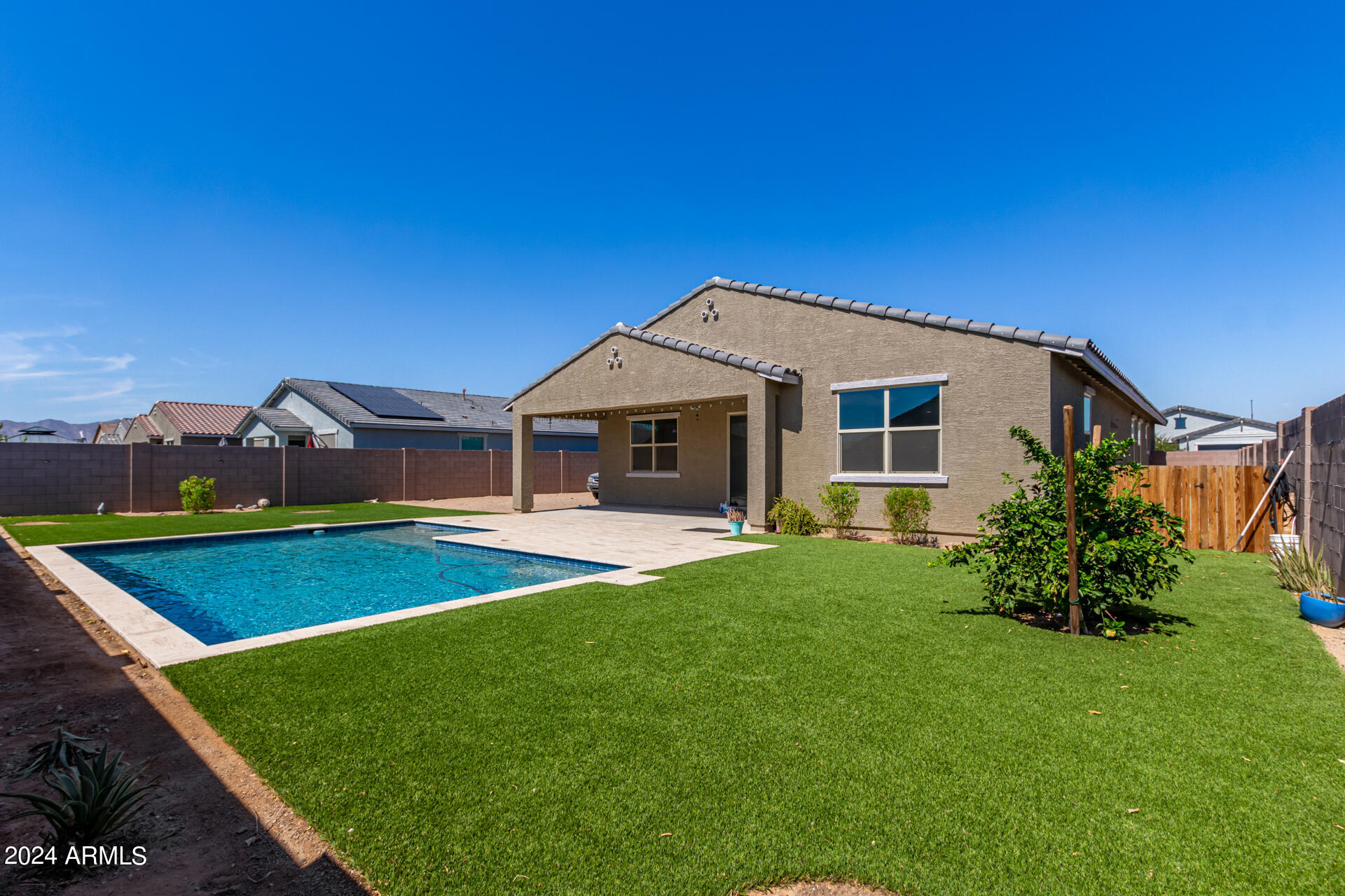 18211 W COLLEGE Drive