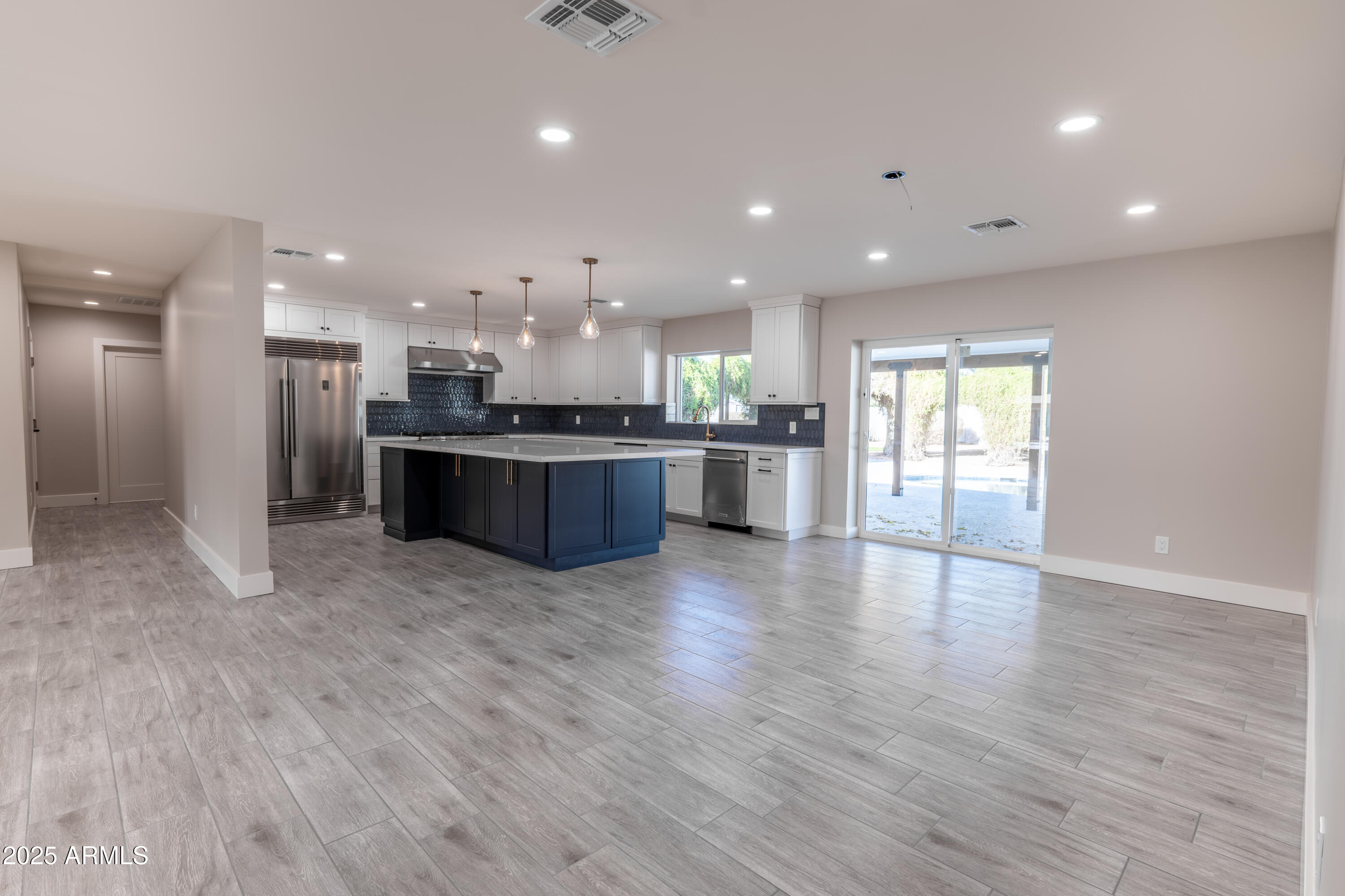 11252 N 37TH Street