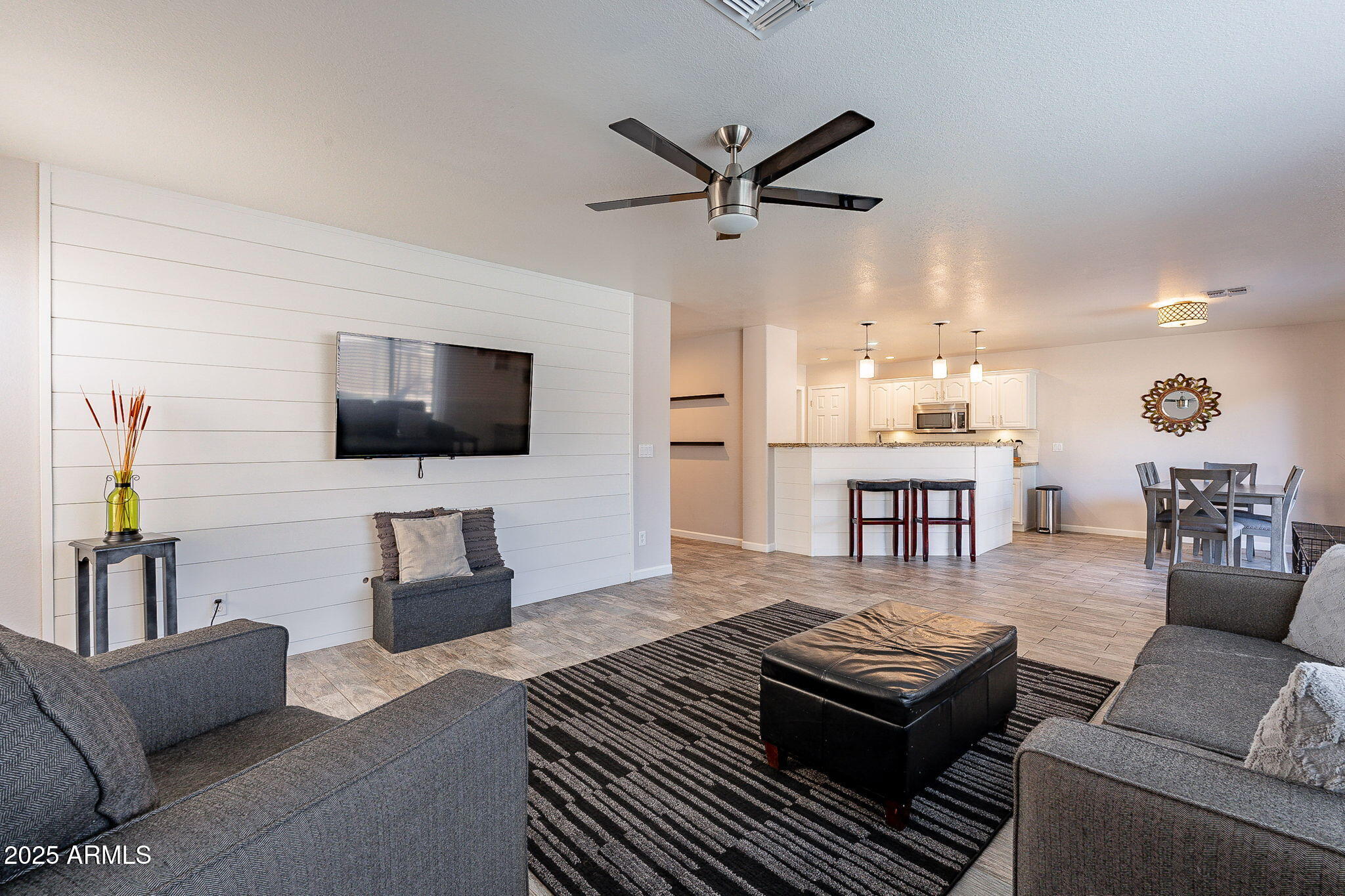 1896 S PORTER Street