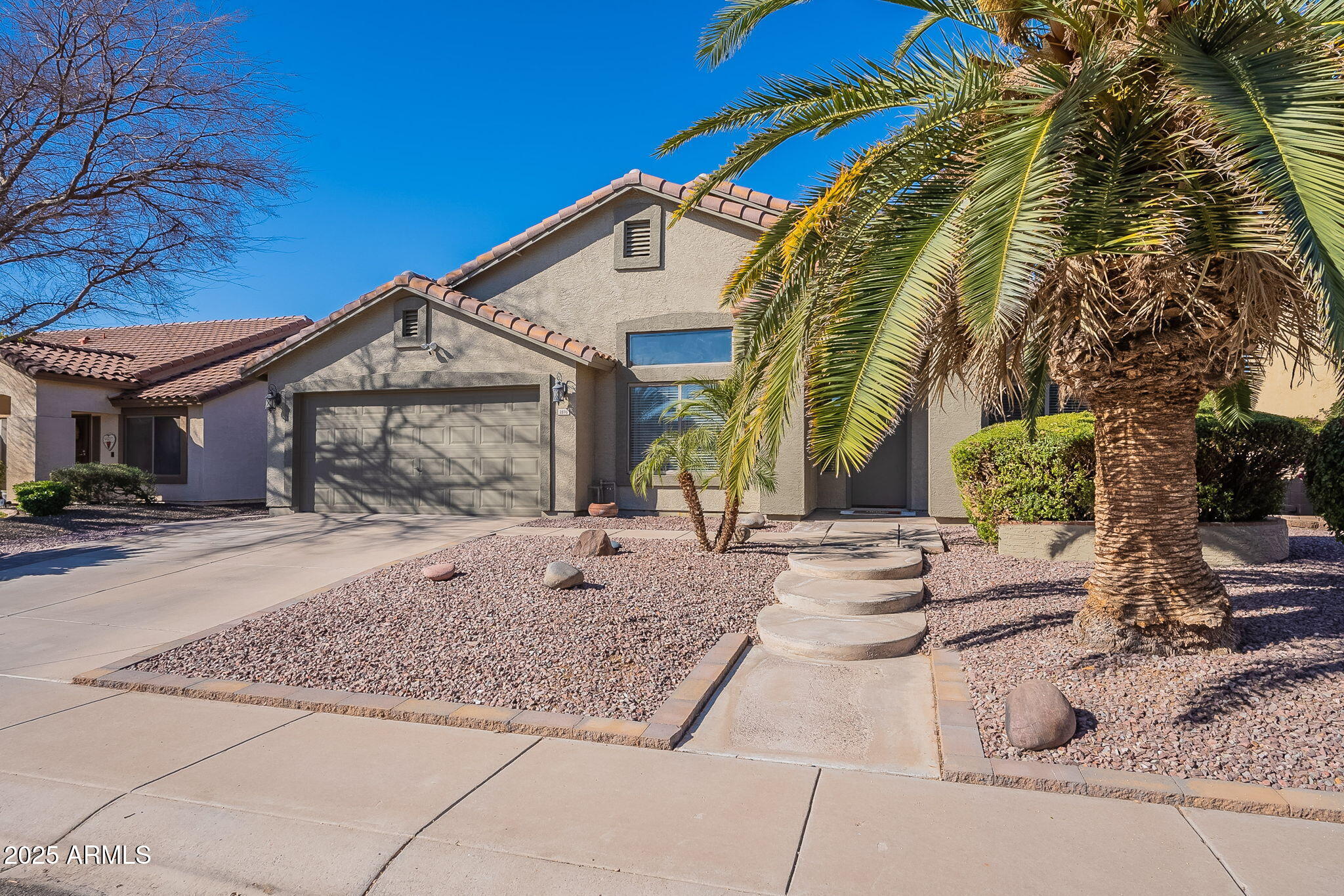 1896 S PORTER Street