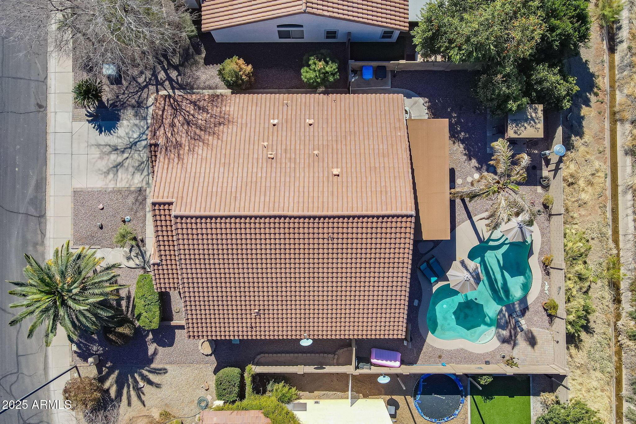 1896 S PORTER Street