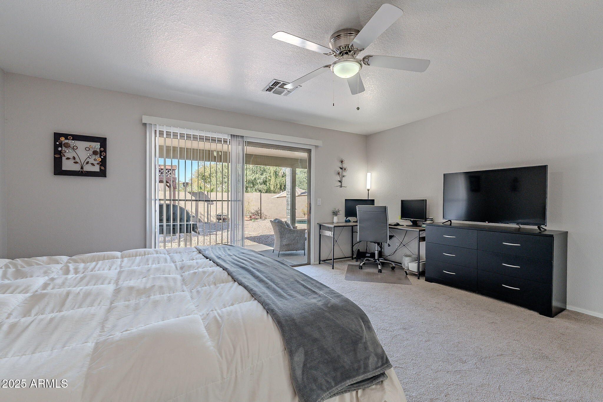 1896 S PORTER Street