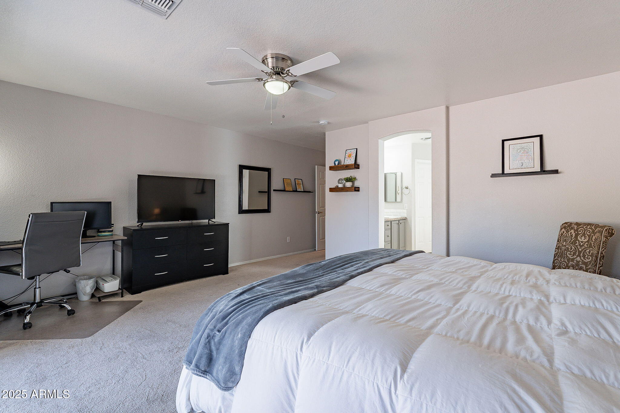 1896 S PORTER Street