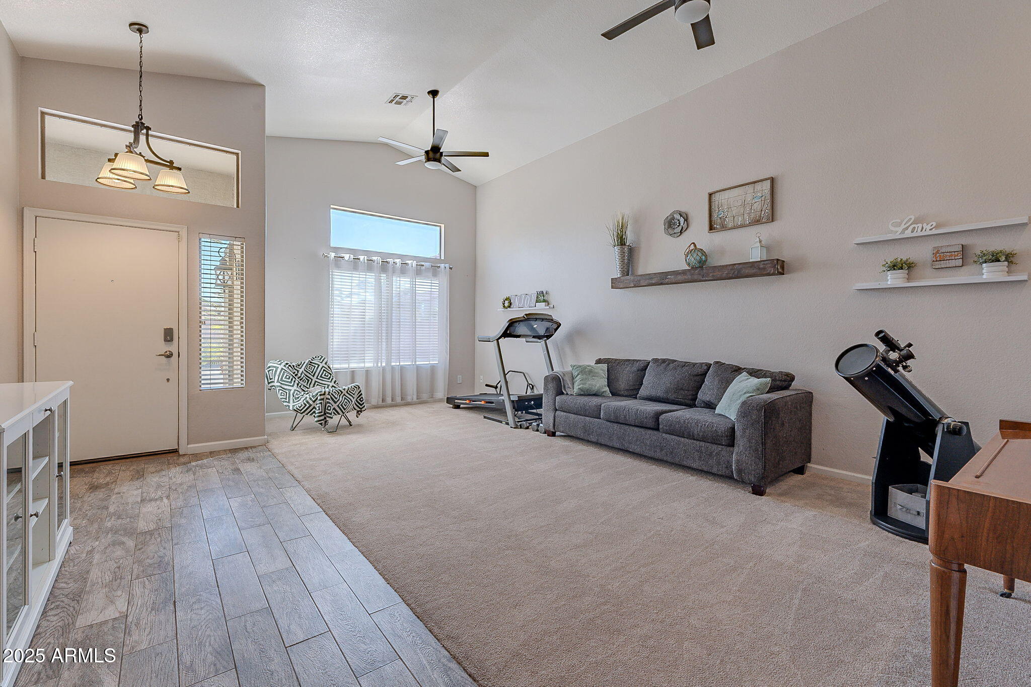 1896 S PORTER Street