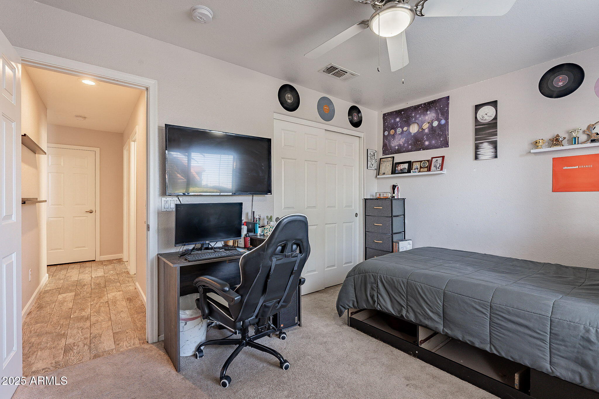 1896 S PORTER Street