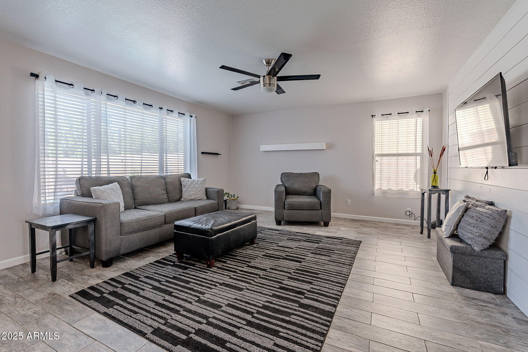 1896 S PORTER Street