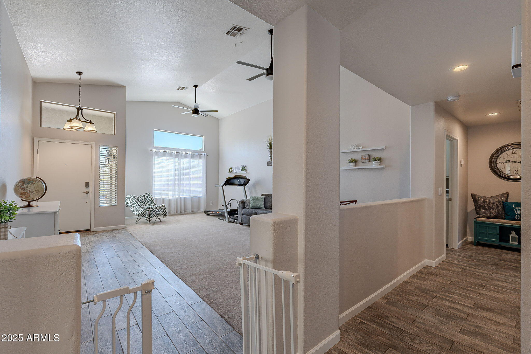 1896 S PORTER Street