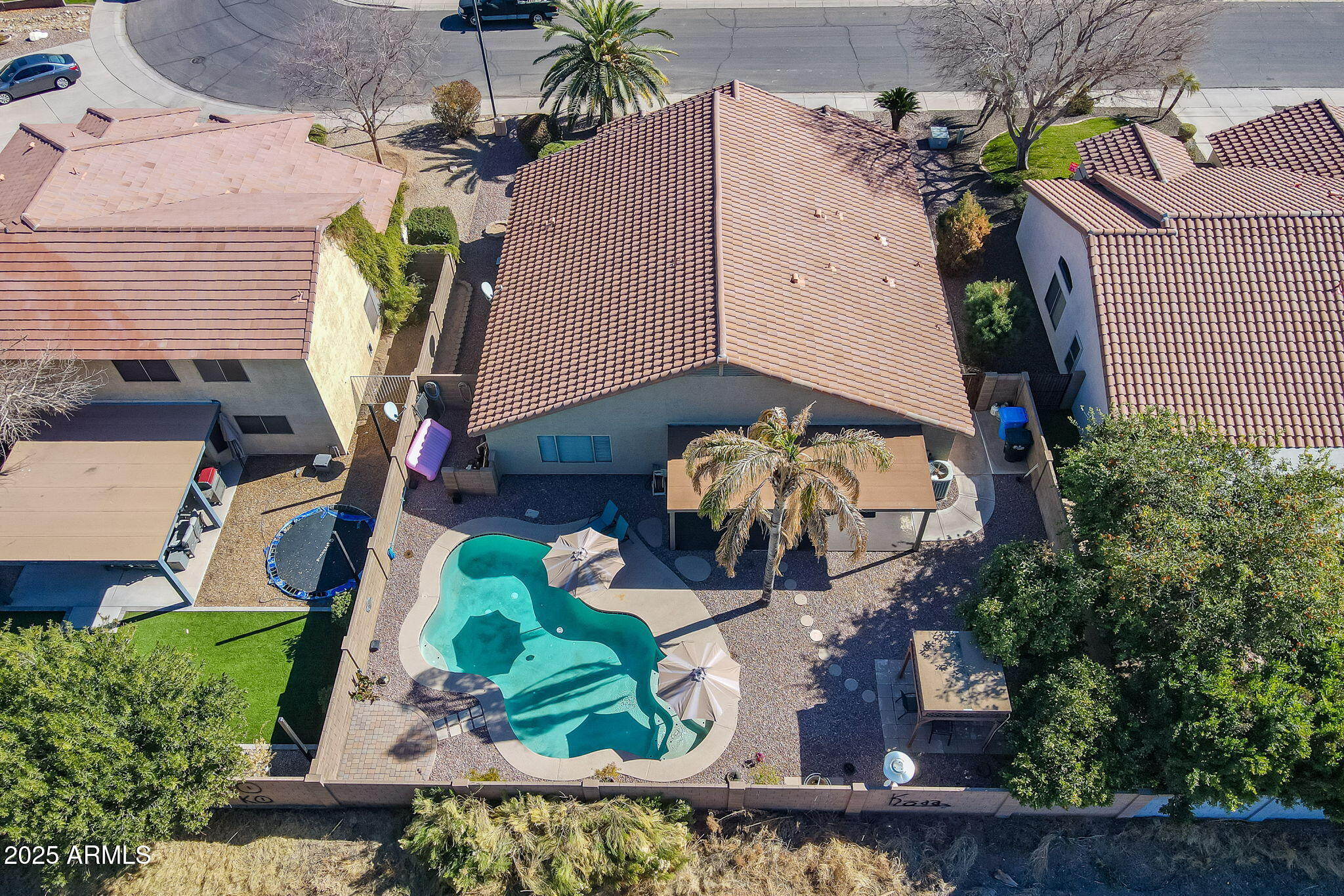 1896 S PORTER Street