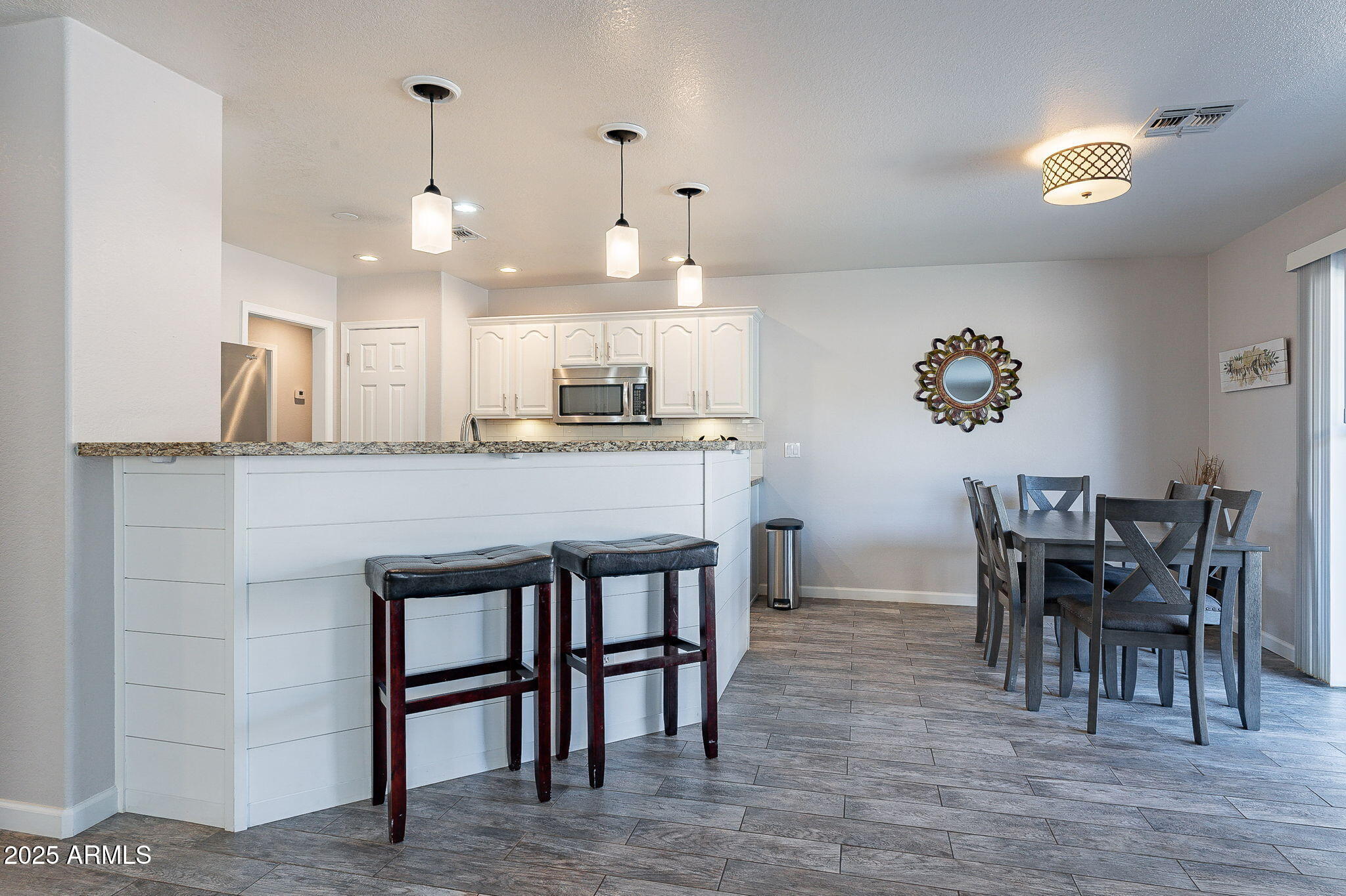 1896 S PORTER Street