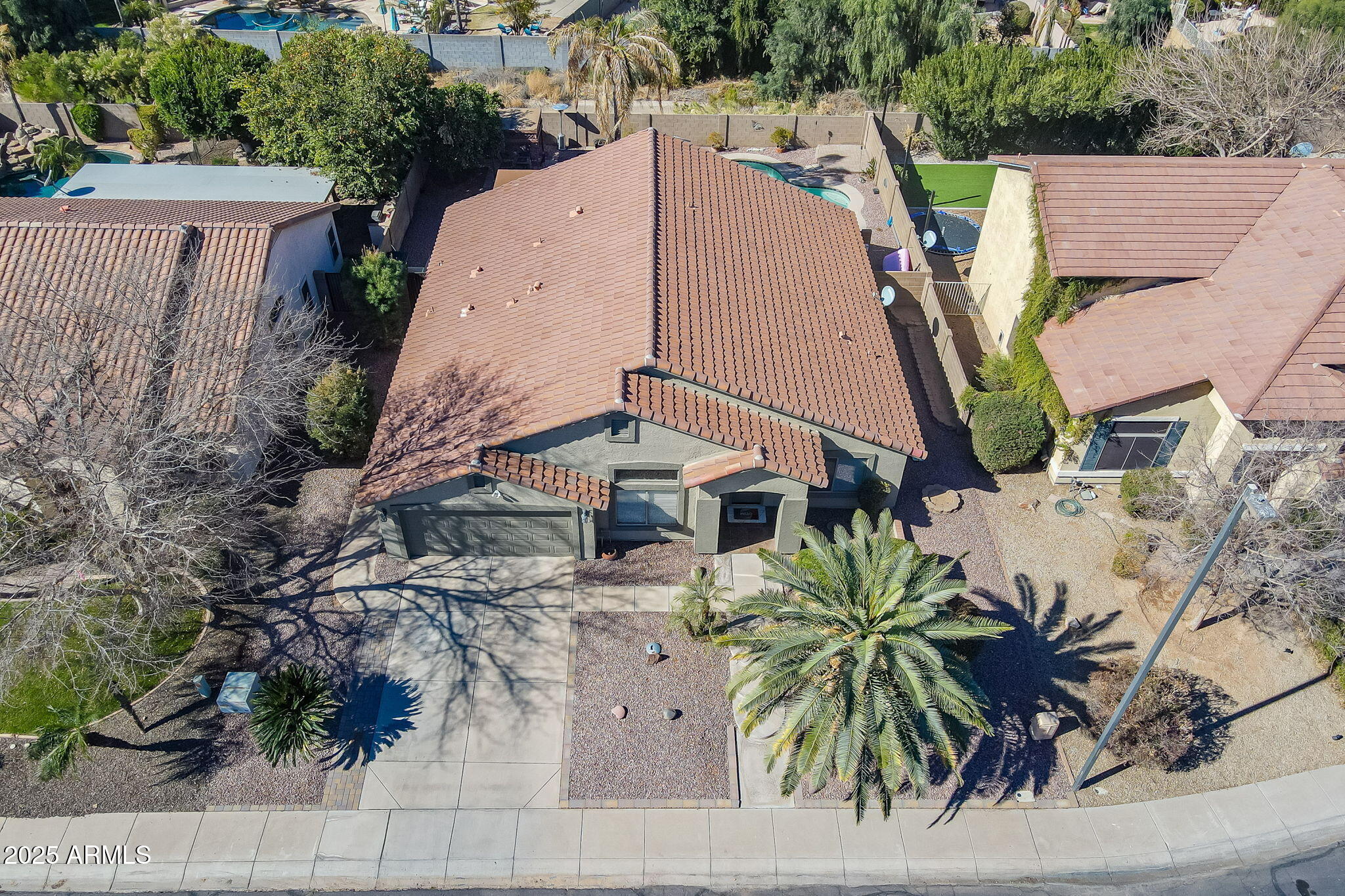 1896 S PORTER Street