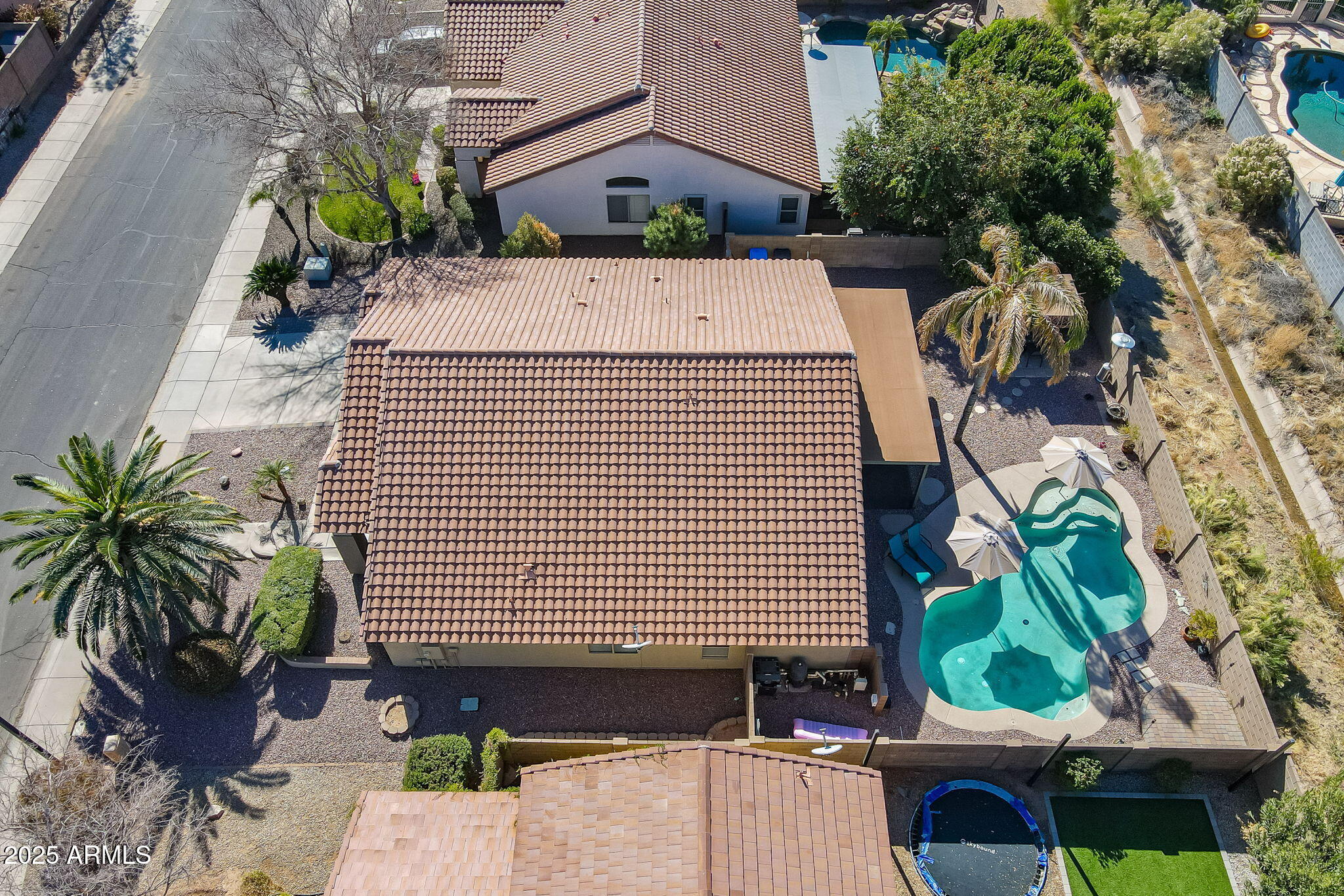 1896 S PORTER Street