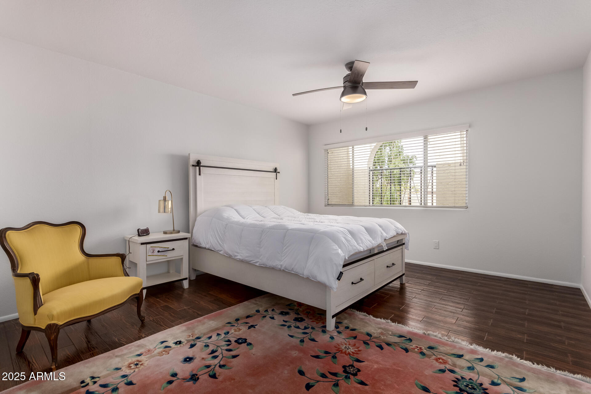 1725 W MARLETTE Avenue