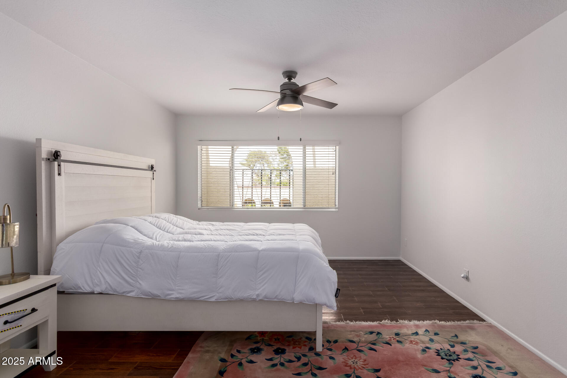 1725 W MARLETTE Avenue