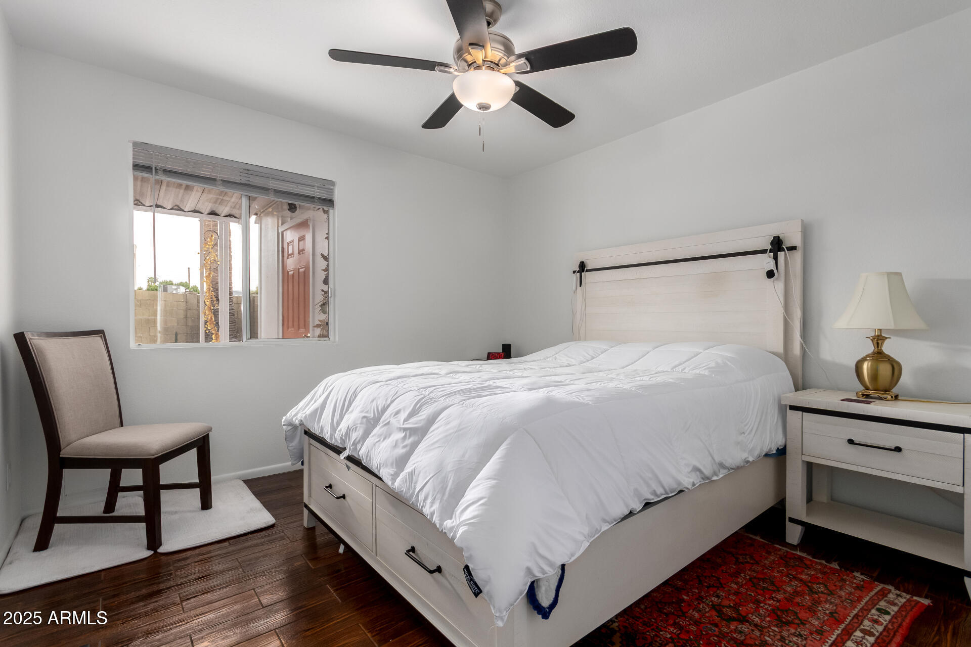 1725 W MARLETTE Avenue