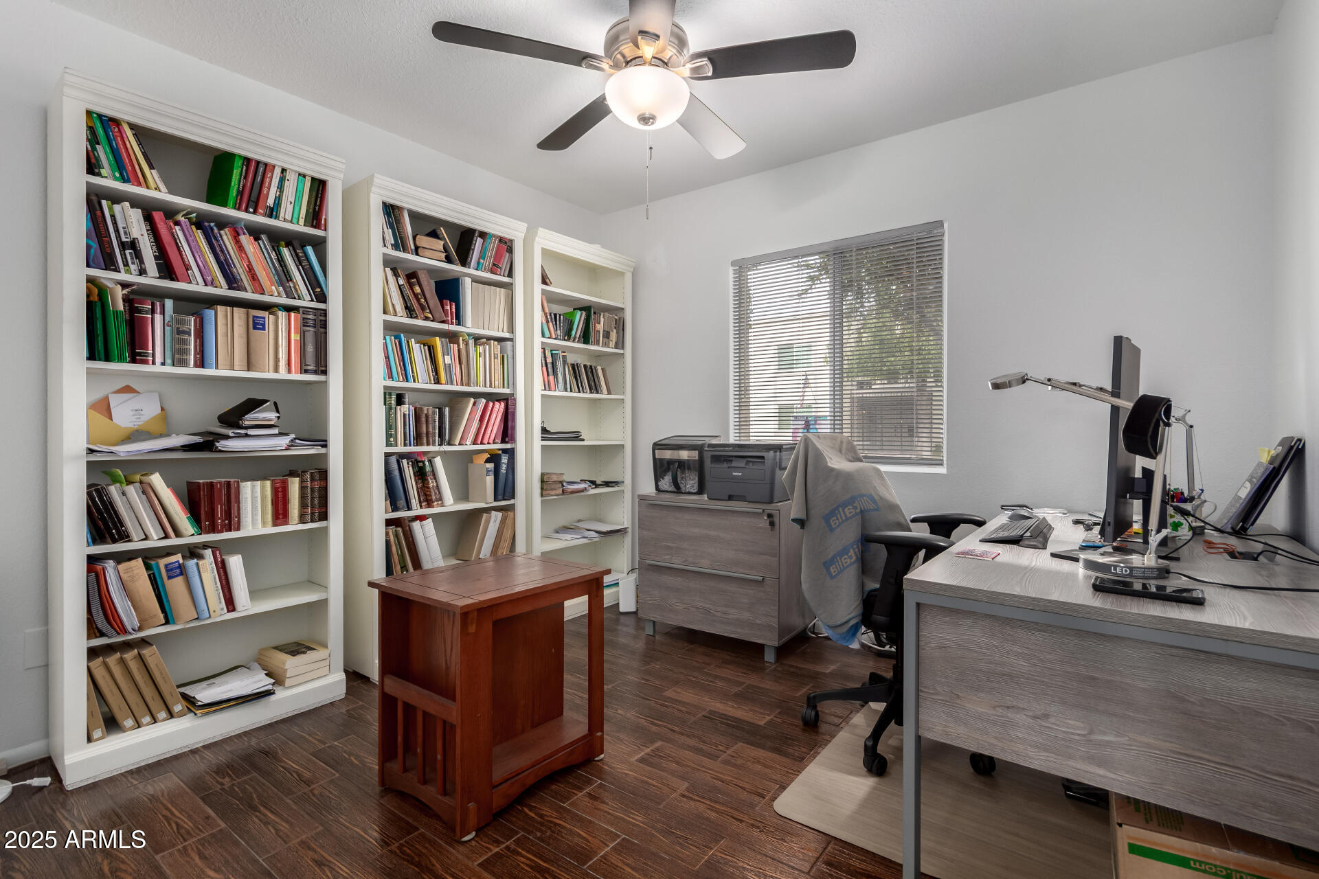 1725 W MARLETTE Avenue