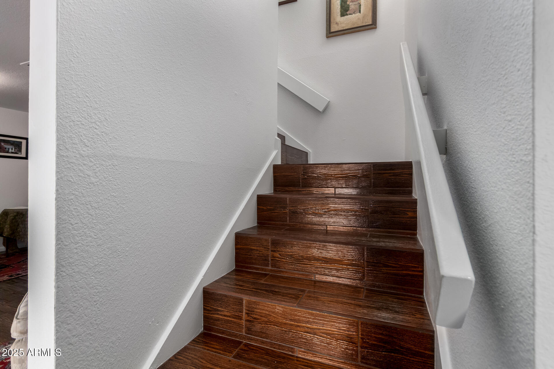 1725 W MARLETTE Avenue