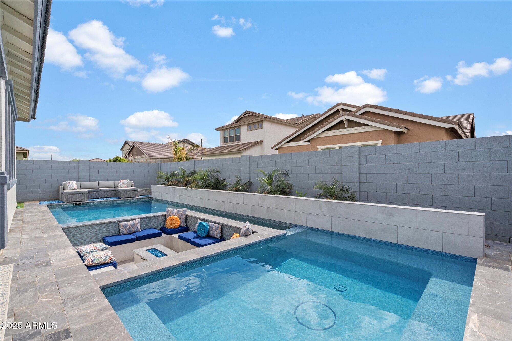 3929 E APPALOOSA Road