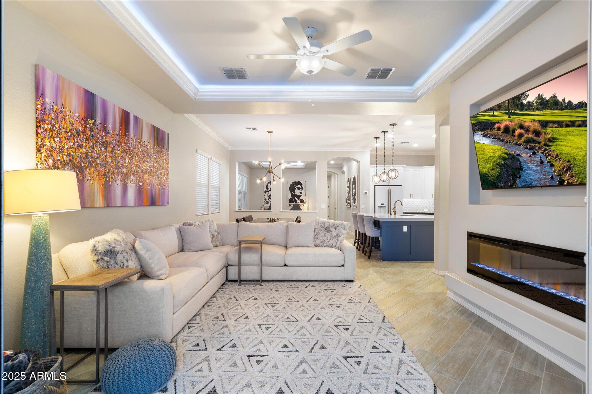 3929 E APPALOOSA Road