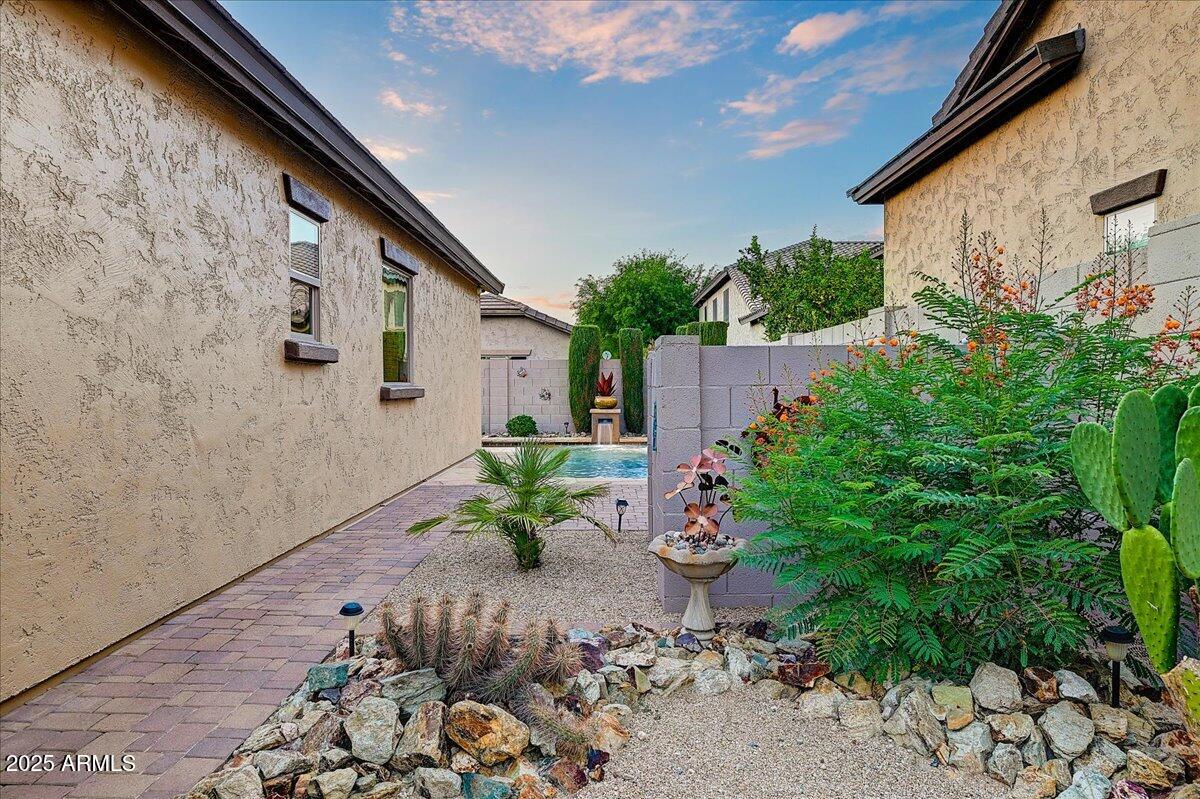 9058 W REDBIRD Road
