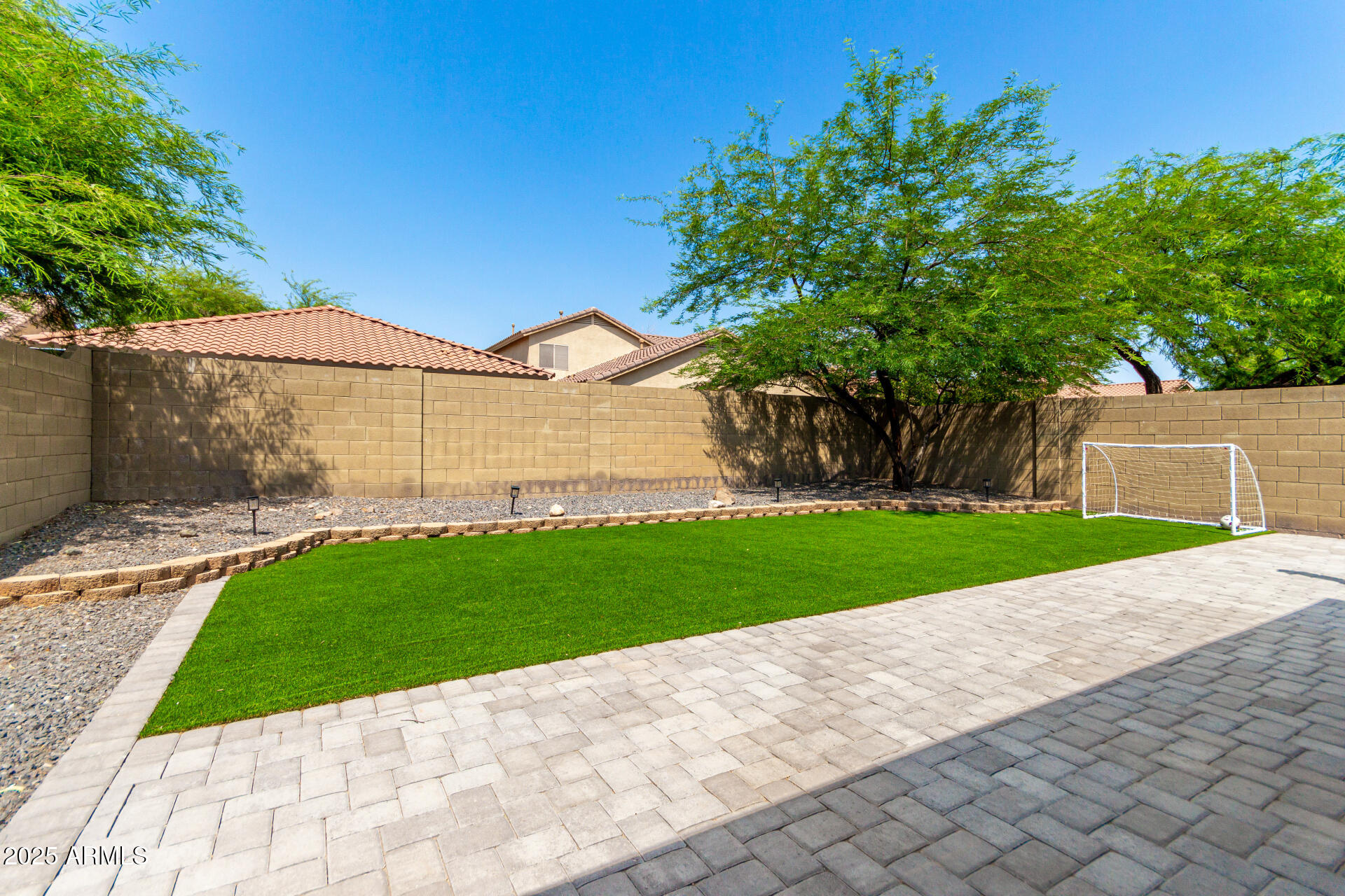39739 N CROSS TIMBERS Way