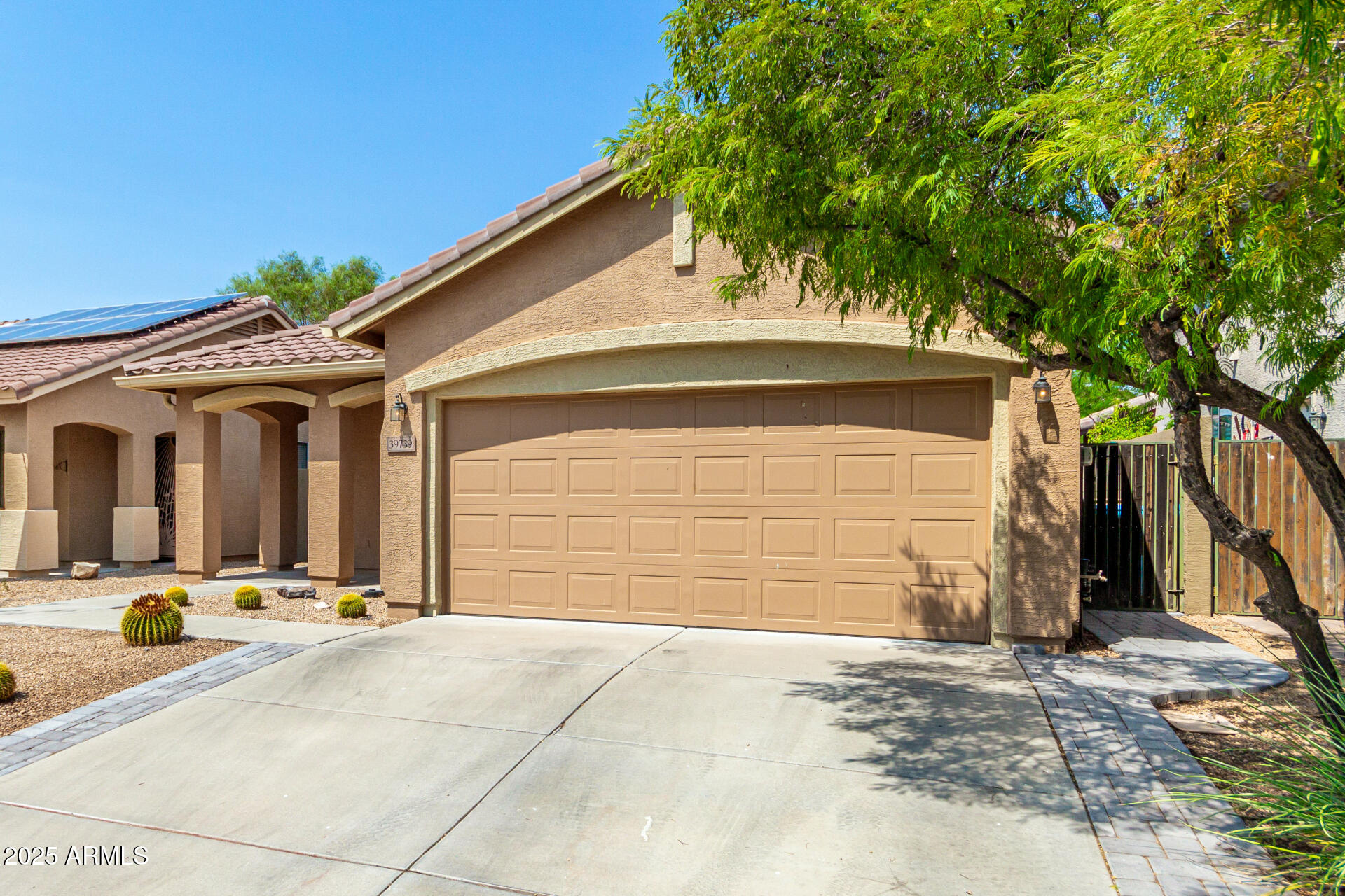 39739 N CROSS TIMBERS Way