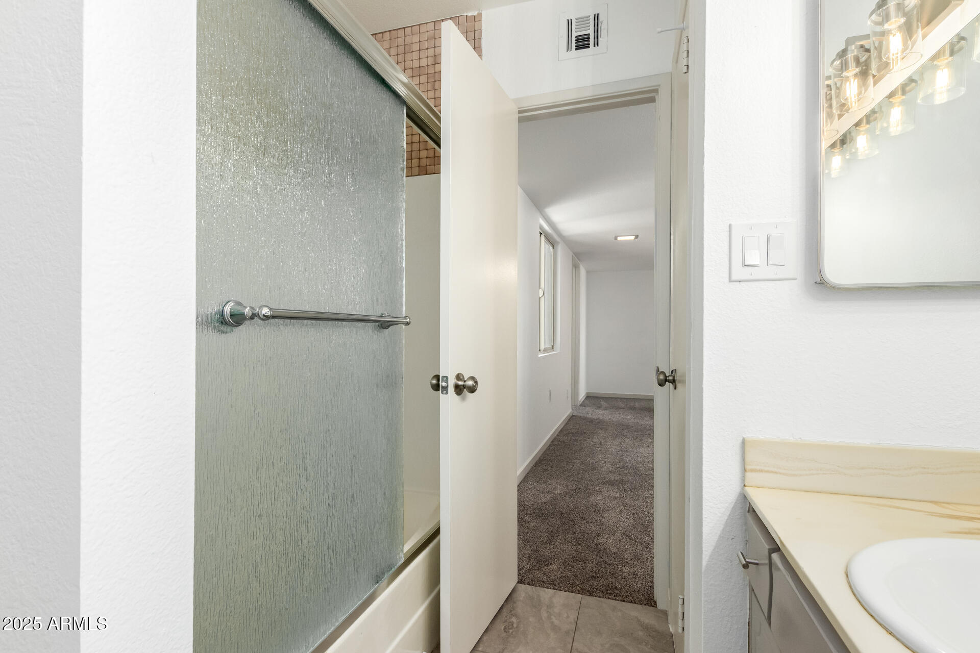 1707 W MARLETTE Avenue