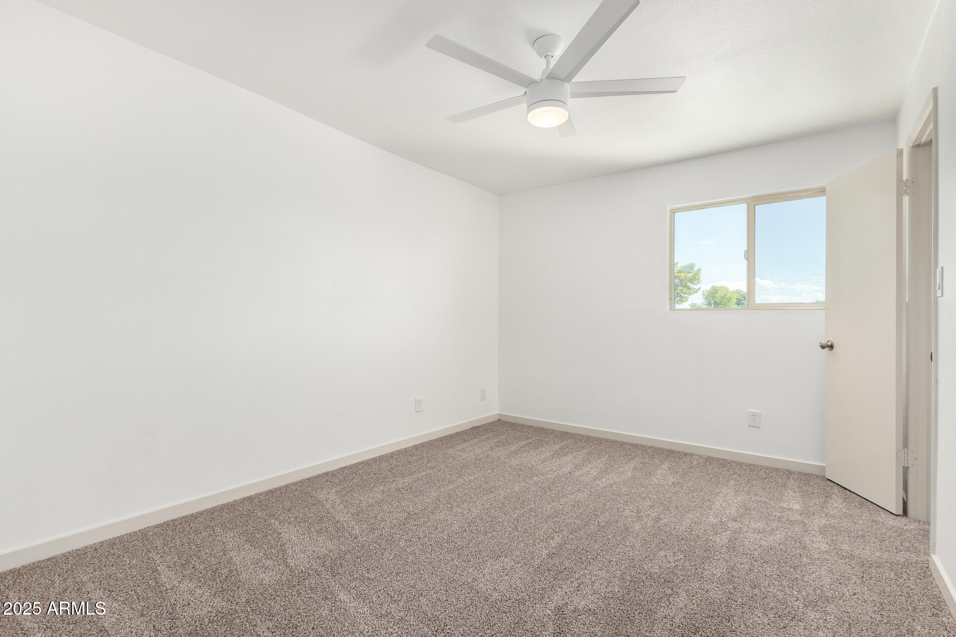 1707 W MARLETTE Avenue