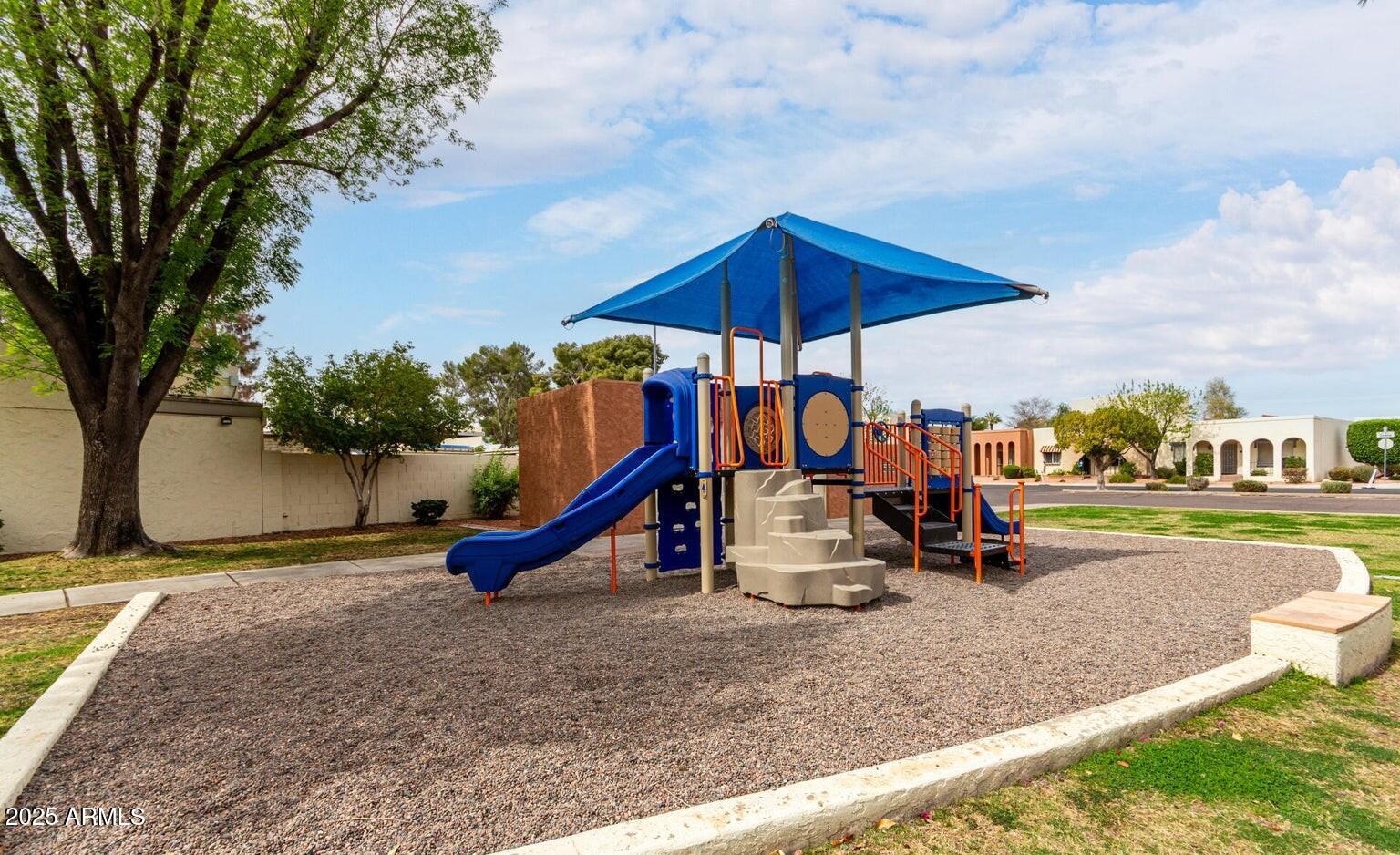 1707 W MARLETTE Avenue