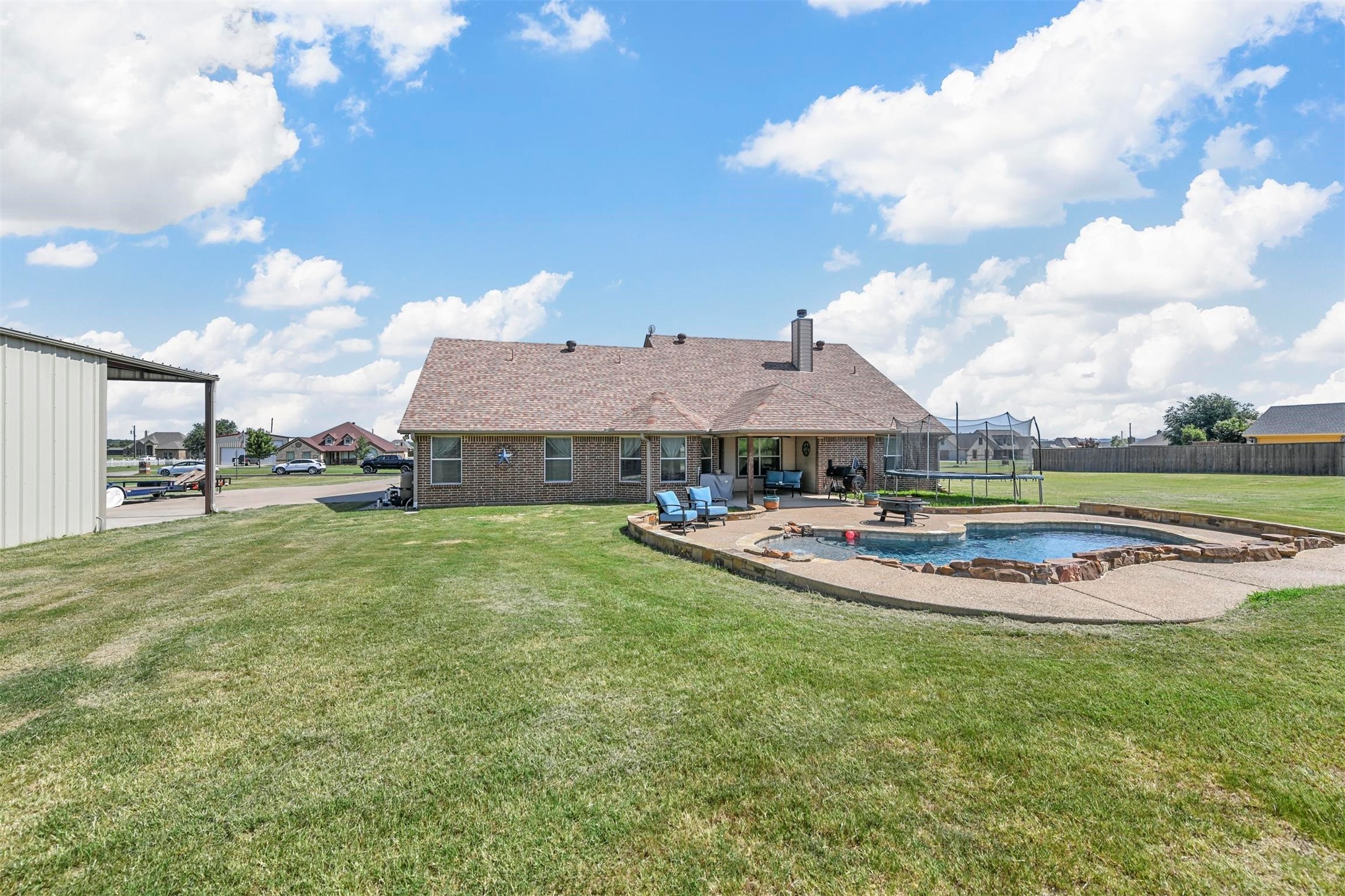 133 Williamsburg Lane