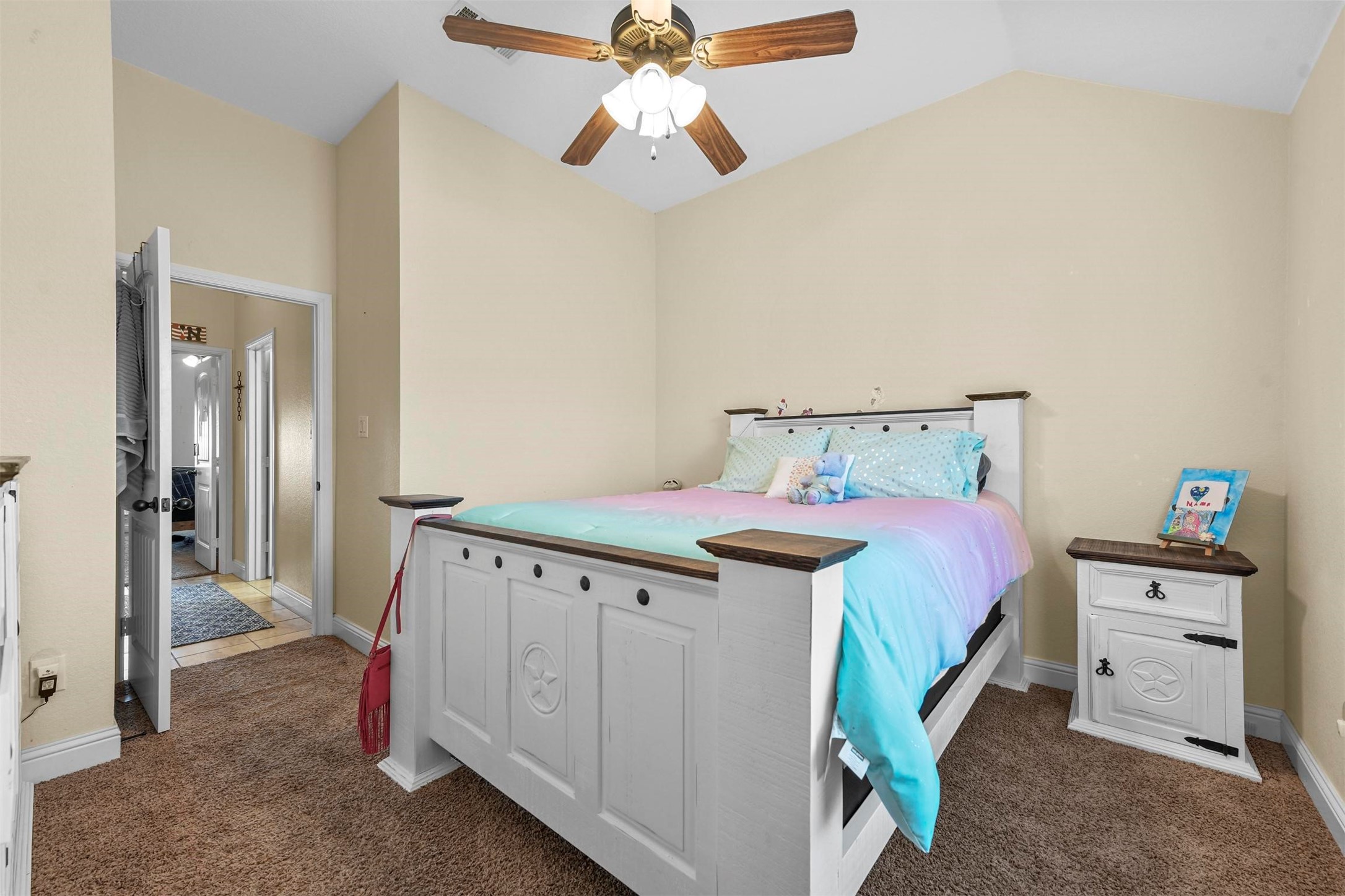 133 Williamsburg Lane