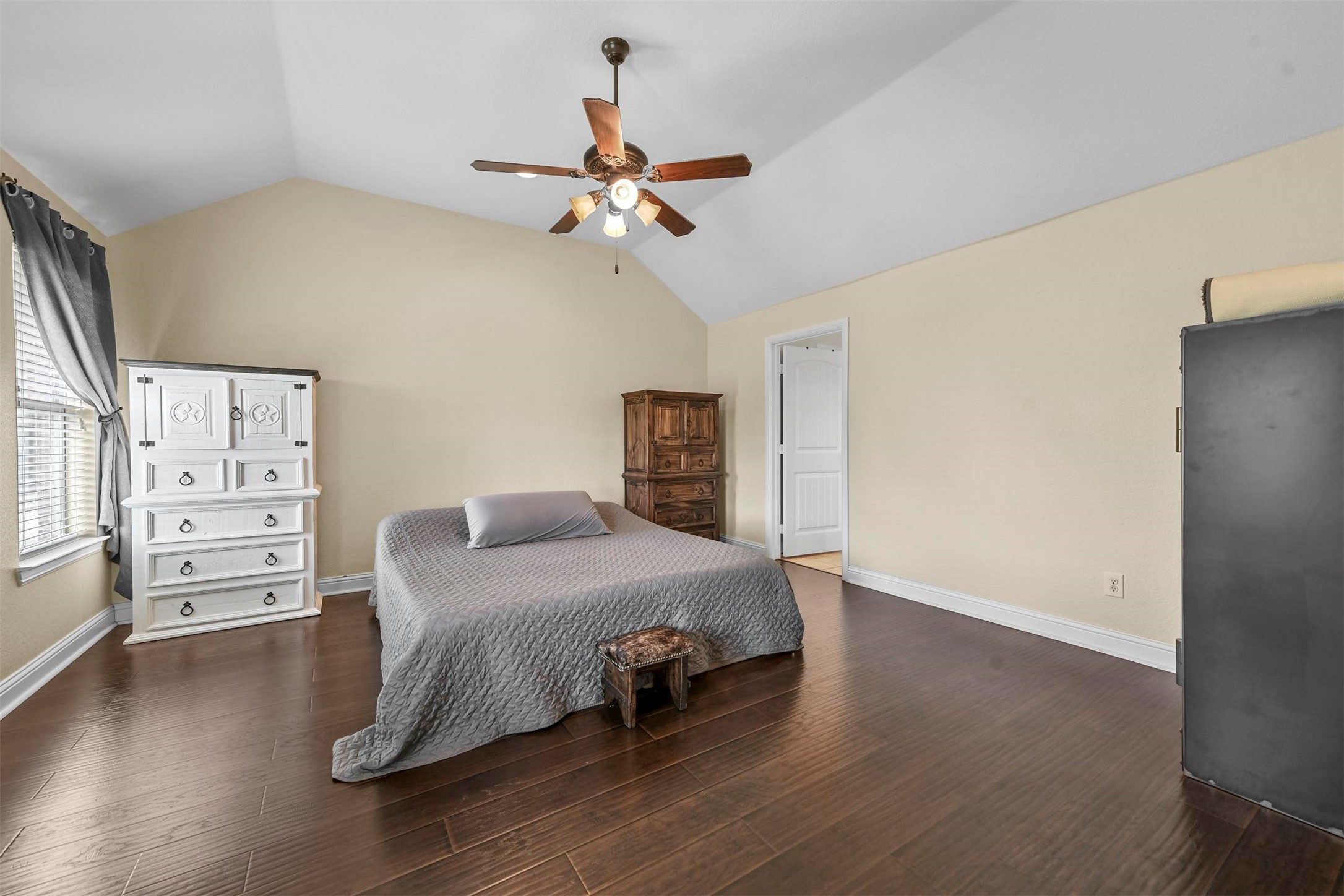 133 Williamsburg Lane