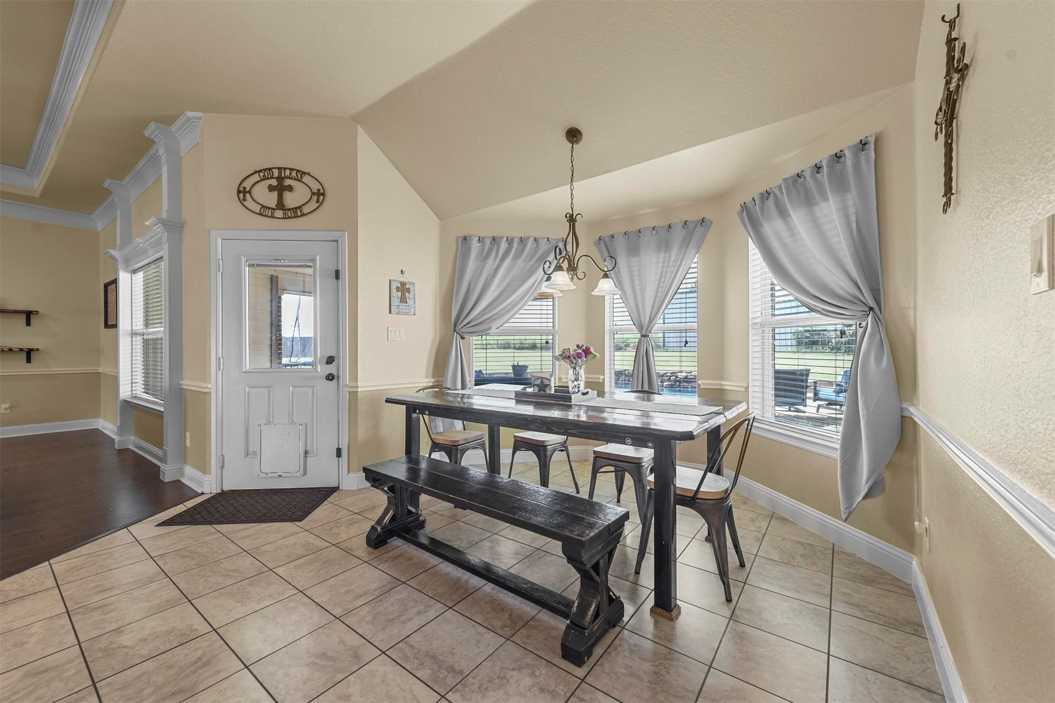 133 Williamsburg Lane