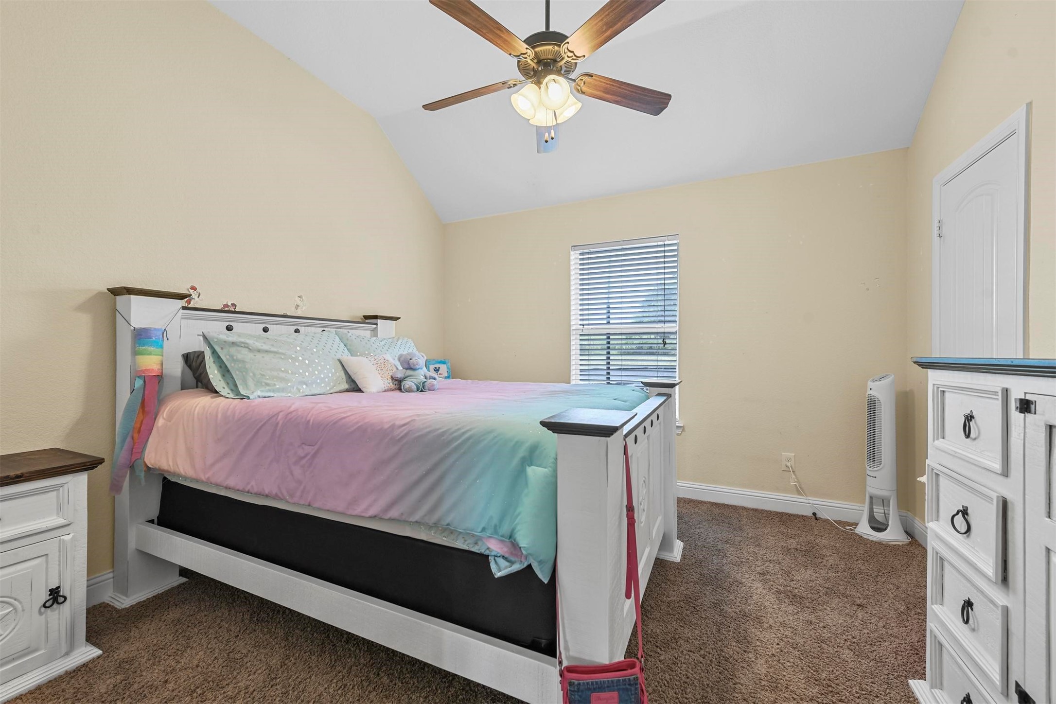 133 Williamsburg Lane