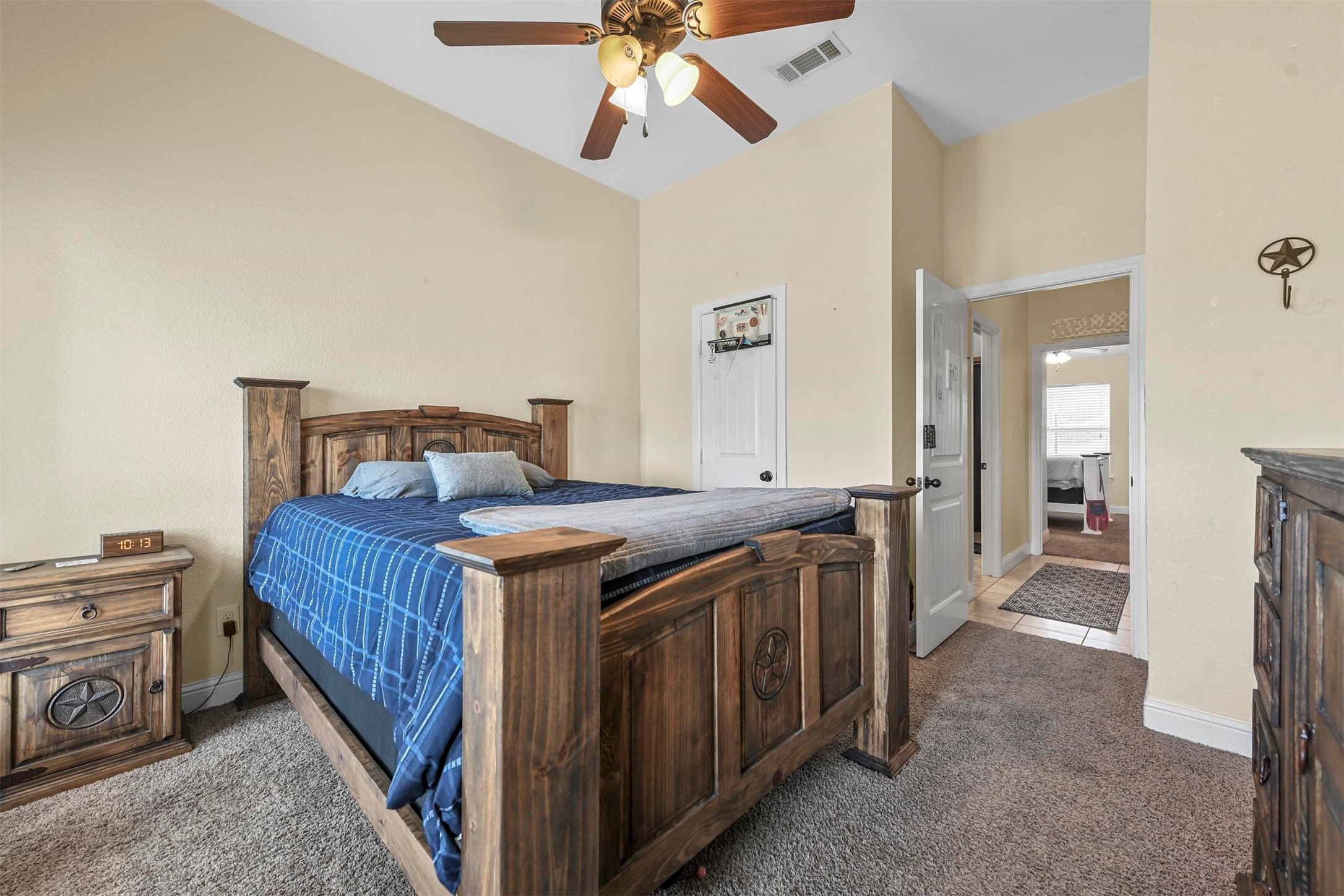 133 Williamsburg Lane