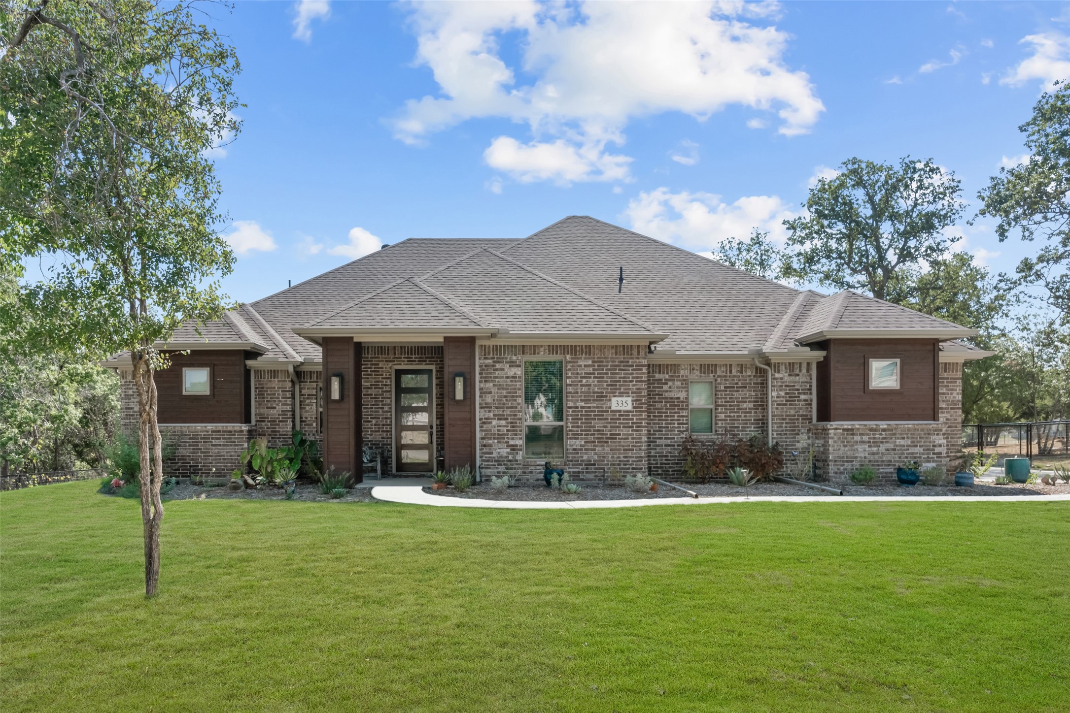 335 Scenic Wood Drive